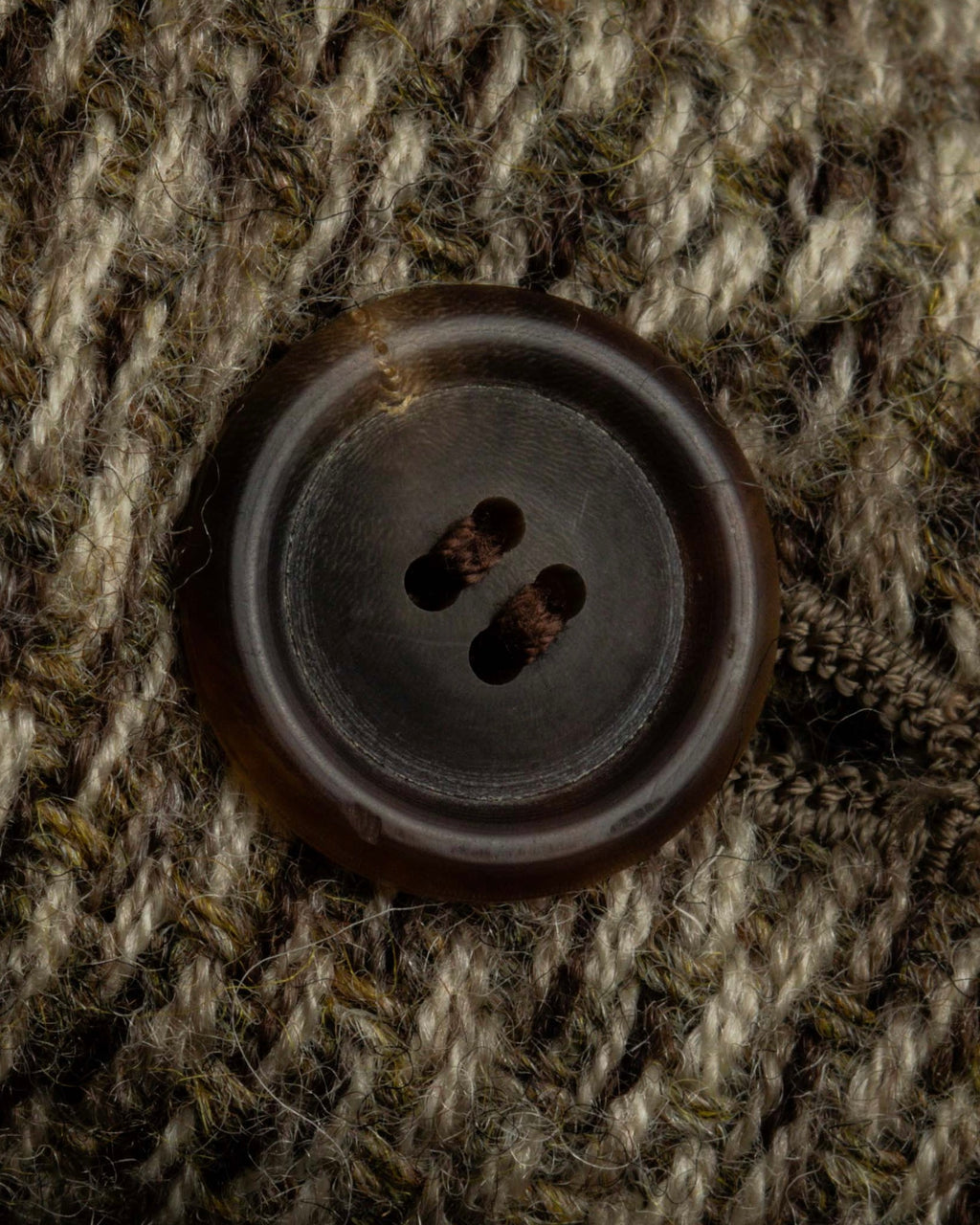 "ISSEY MIYAKE" Brushed texture 5-buttons vest