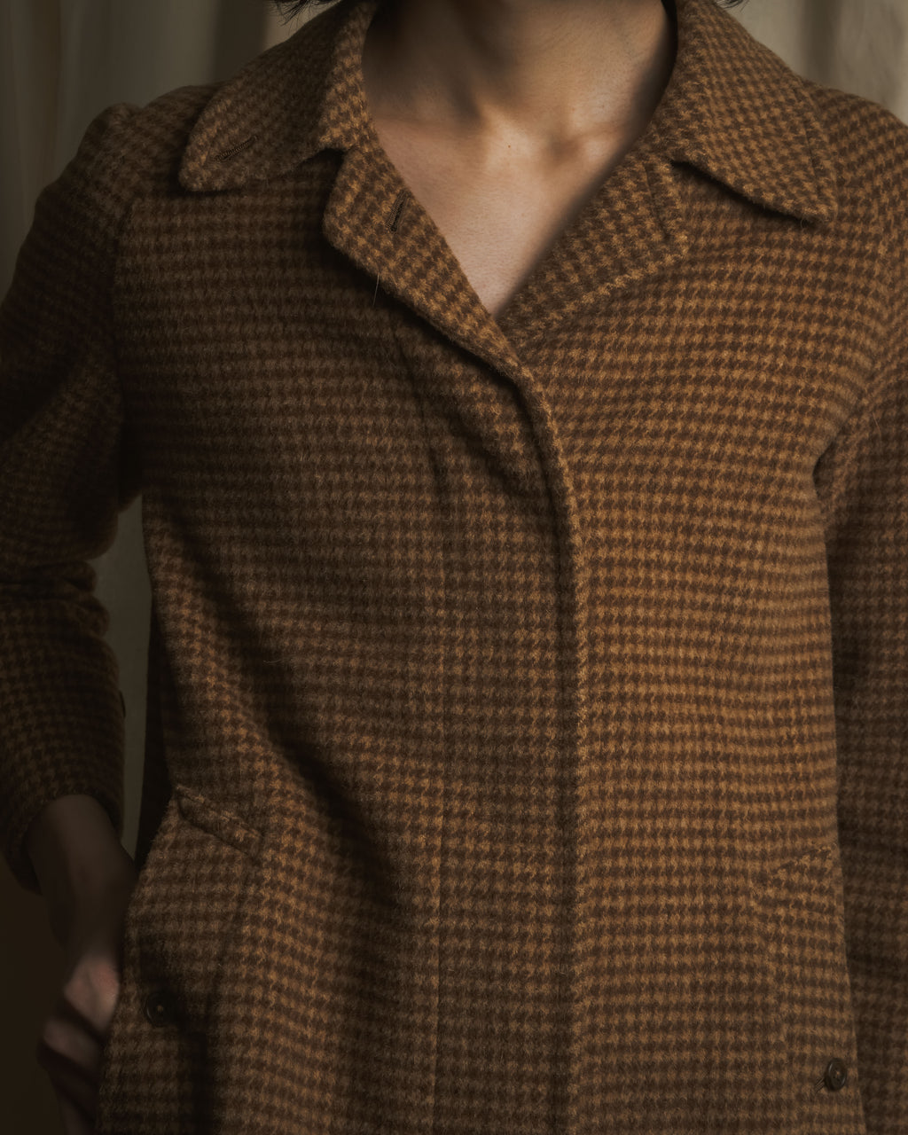 Abrigo de cuadros de tweed con cinturón de los años 80-90 de Burberrys