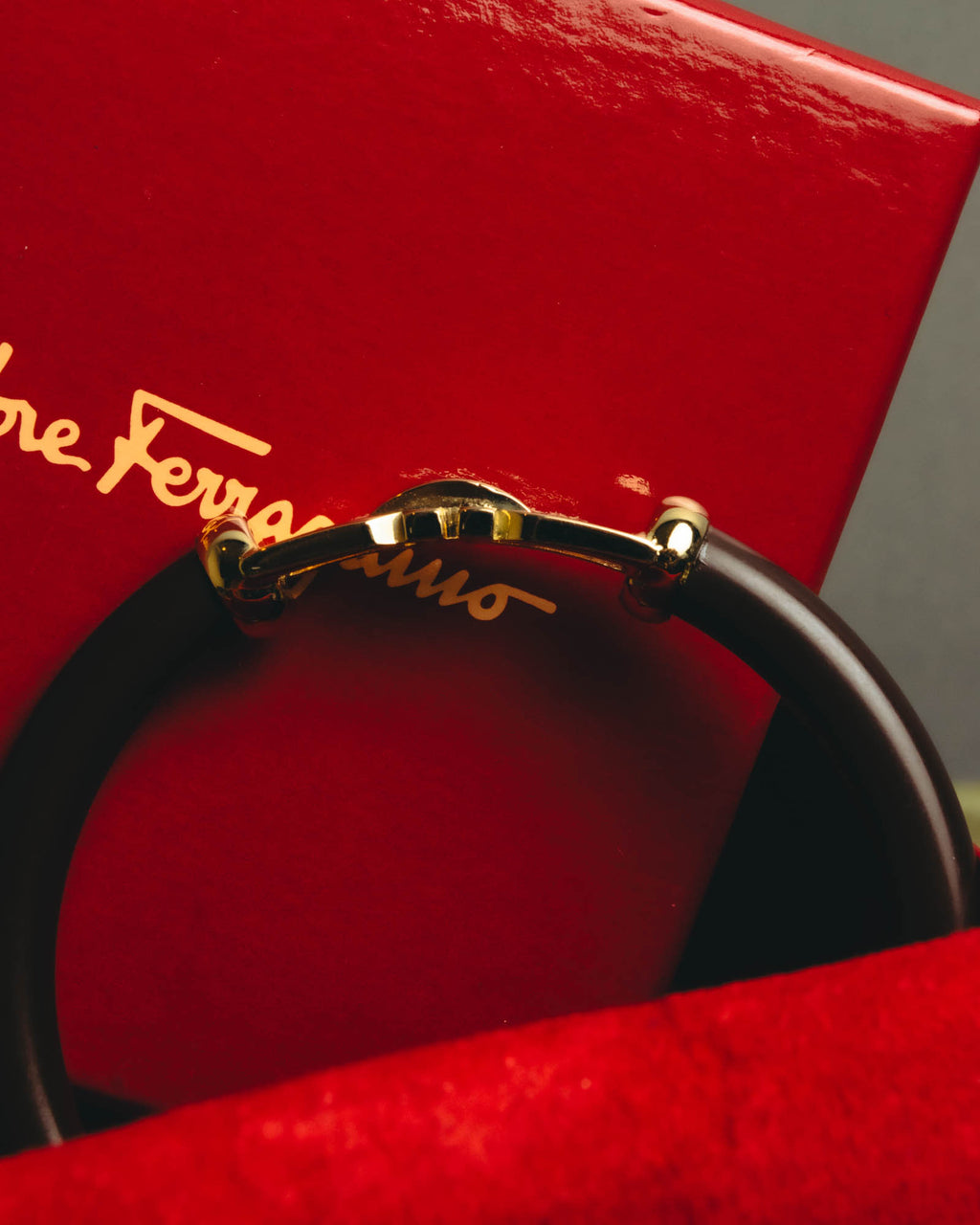 “Salvatore Ferragamo” 90’s-10’s Dark brown double Gancini bangle