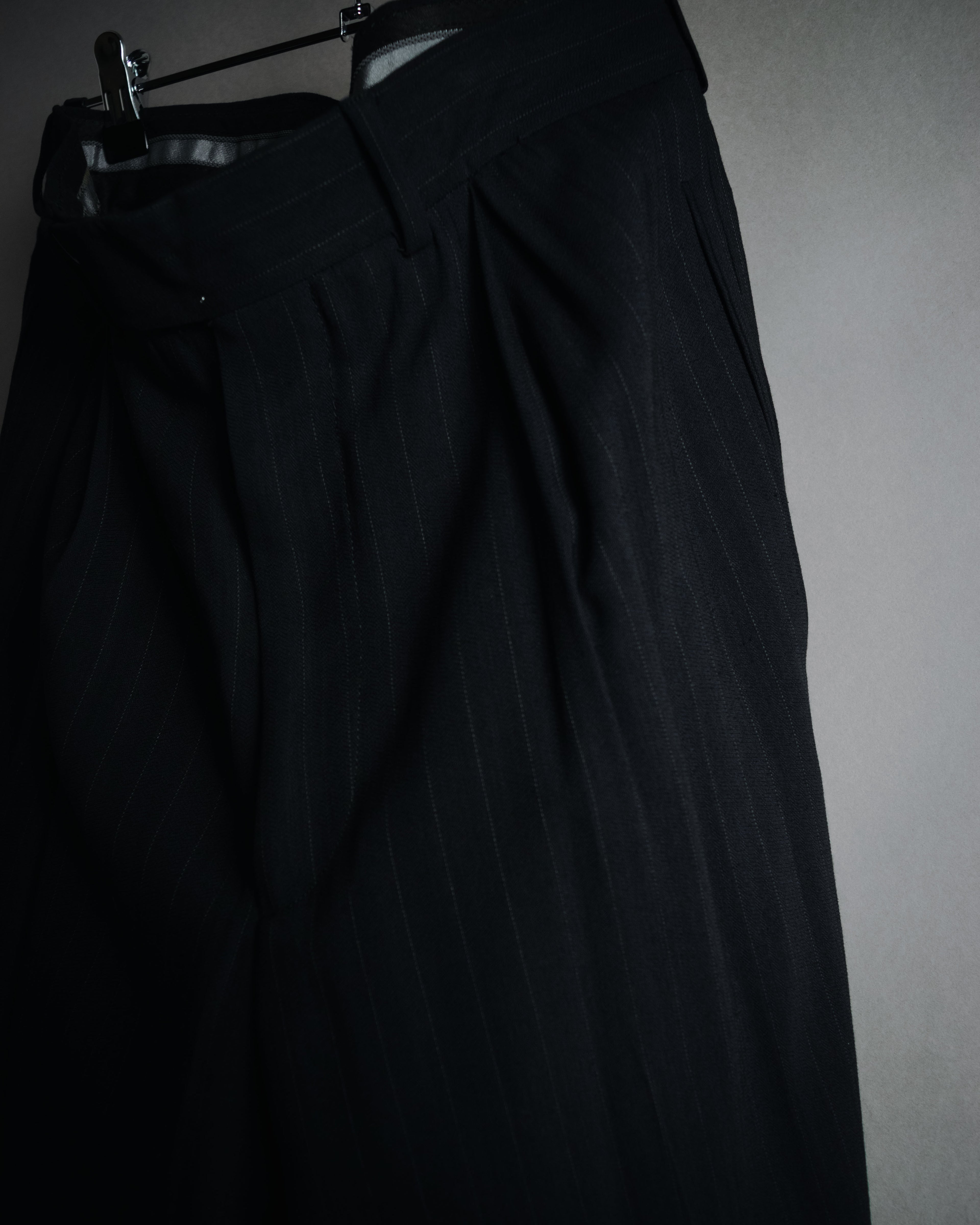 "GIORGIO ARMANI" 90’s pinstripe soft-tailored suit set