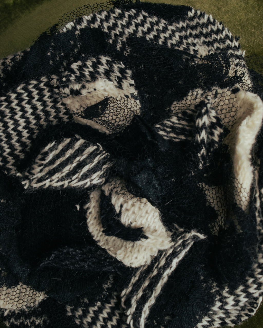 -SPECIAL- “VALENTINO” 00’s houndstooth lace flower corsage