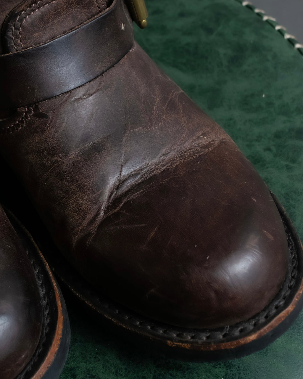 "COACH×FRYE" Brass buckle design shearling lined biker boots