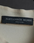 Camisa de seda con bordado en forma de logotipo "Alexandar McQueen" sin cuello