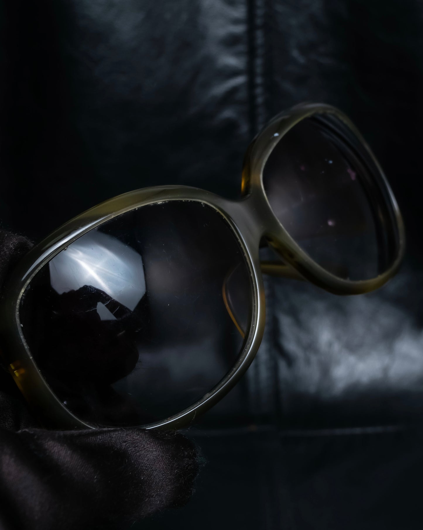 "Ferragamo" Gancini butterfly frame sunglasses