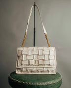 -SPECIAL- “Salvatore Ferragamo” 2020-2022 Woven vara chain shoulder bag