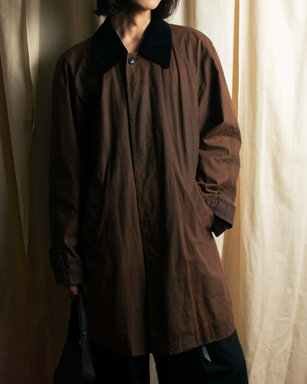 "COMME des GARCONS HOMME"
03AW corduroy collar design stand collar long coat