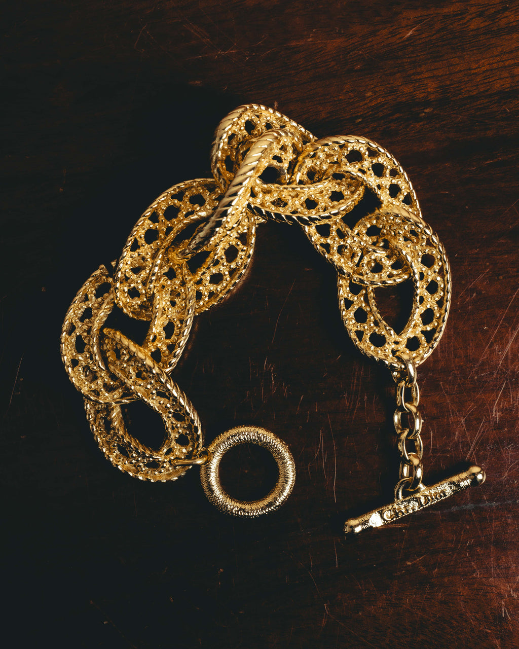 -SPECIAL- “Christian Dior” 70’s-90’s Sculptural openwork gold tone chain bracelet
