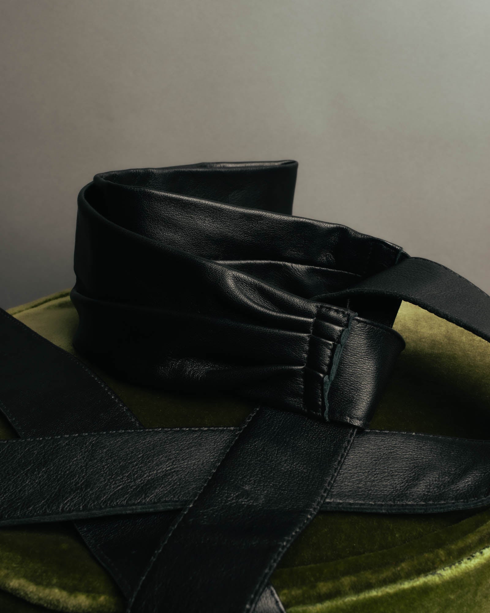 "HOXTON BOUTIQUE" 00's-10's Pebbled leather scarf belt