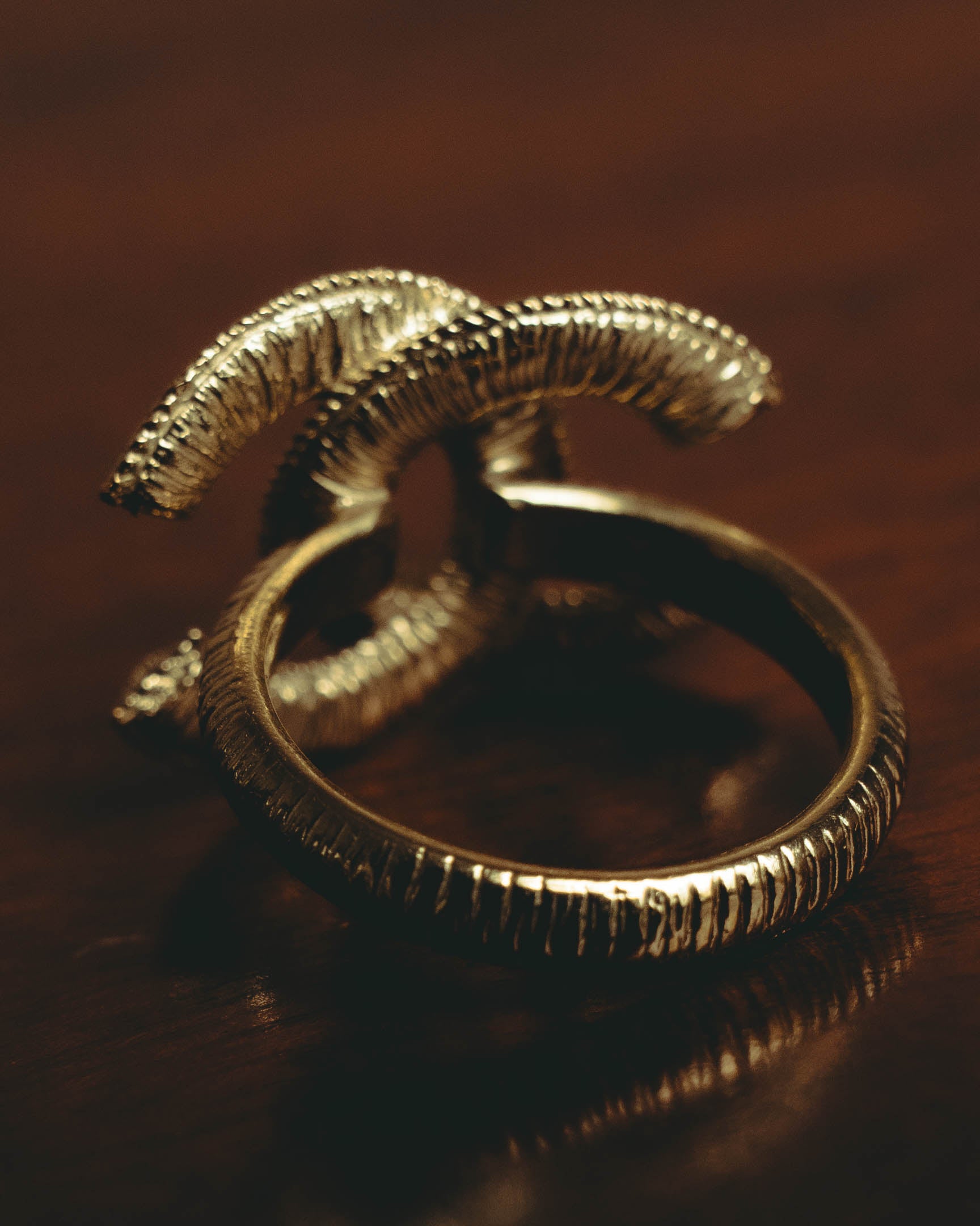 –SPECIAL– "CHANEL" Sculptural pearl double c costume ring