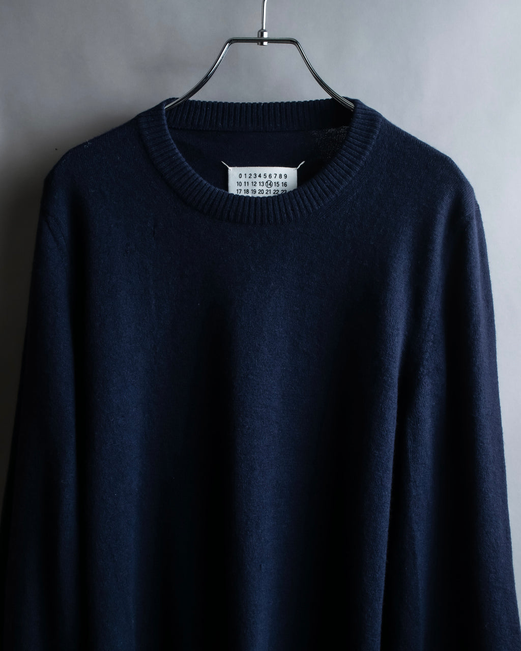 "MAISON MARGIELA" 16AW elbow patch design navy color knit