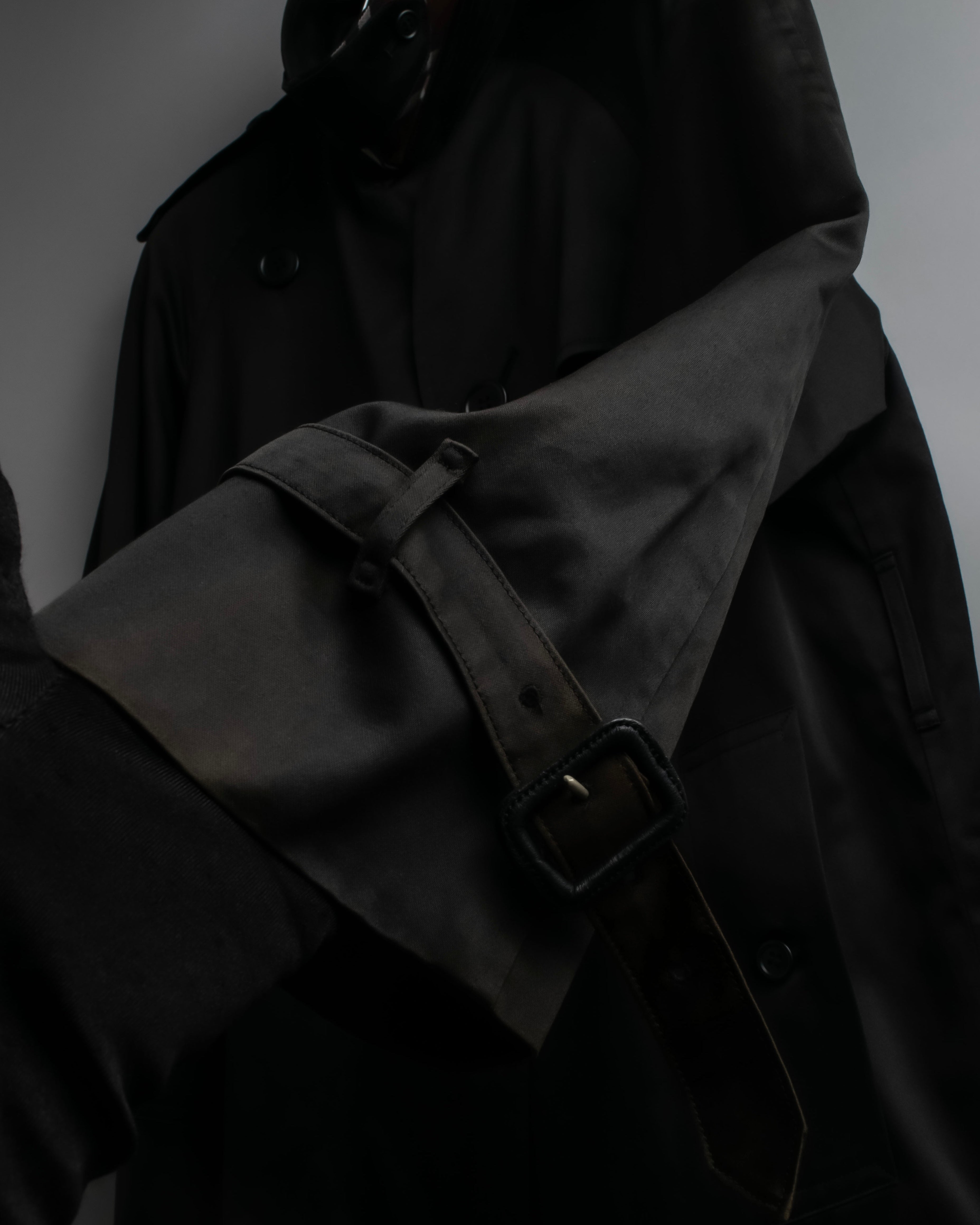 "BURBERRYS" Traditional detail double-breasted stand color trench coat