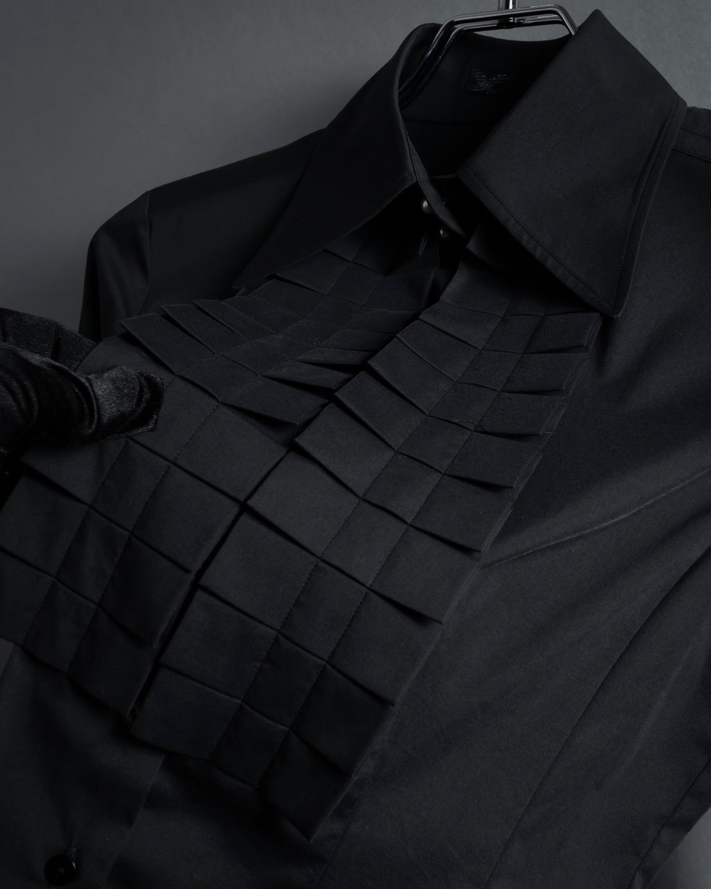 “BURBERRY” Tuxedo bib detail dress shirt