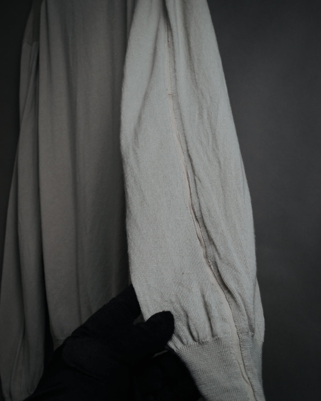 “HERMES” 2000’s Lambskin trimmed high gauge wool cardigan