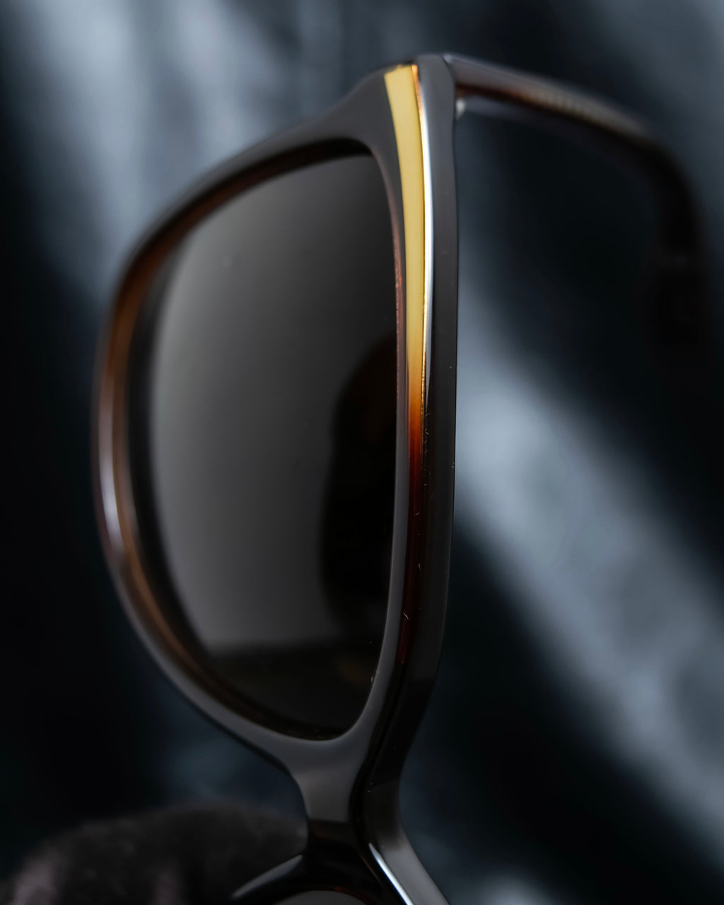 "BOTTEGA VENETA" Butterfly frame tortoiseshell sunglasses