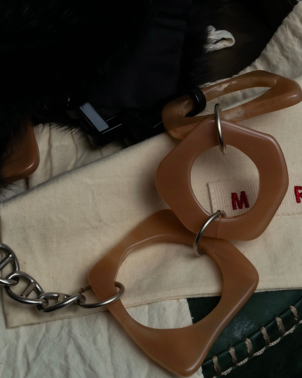 "MARNI" Faux fur collar＆mixed material docking accessory