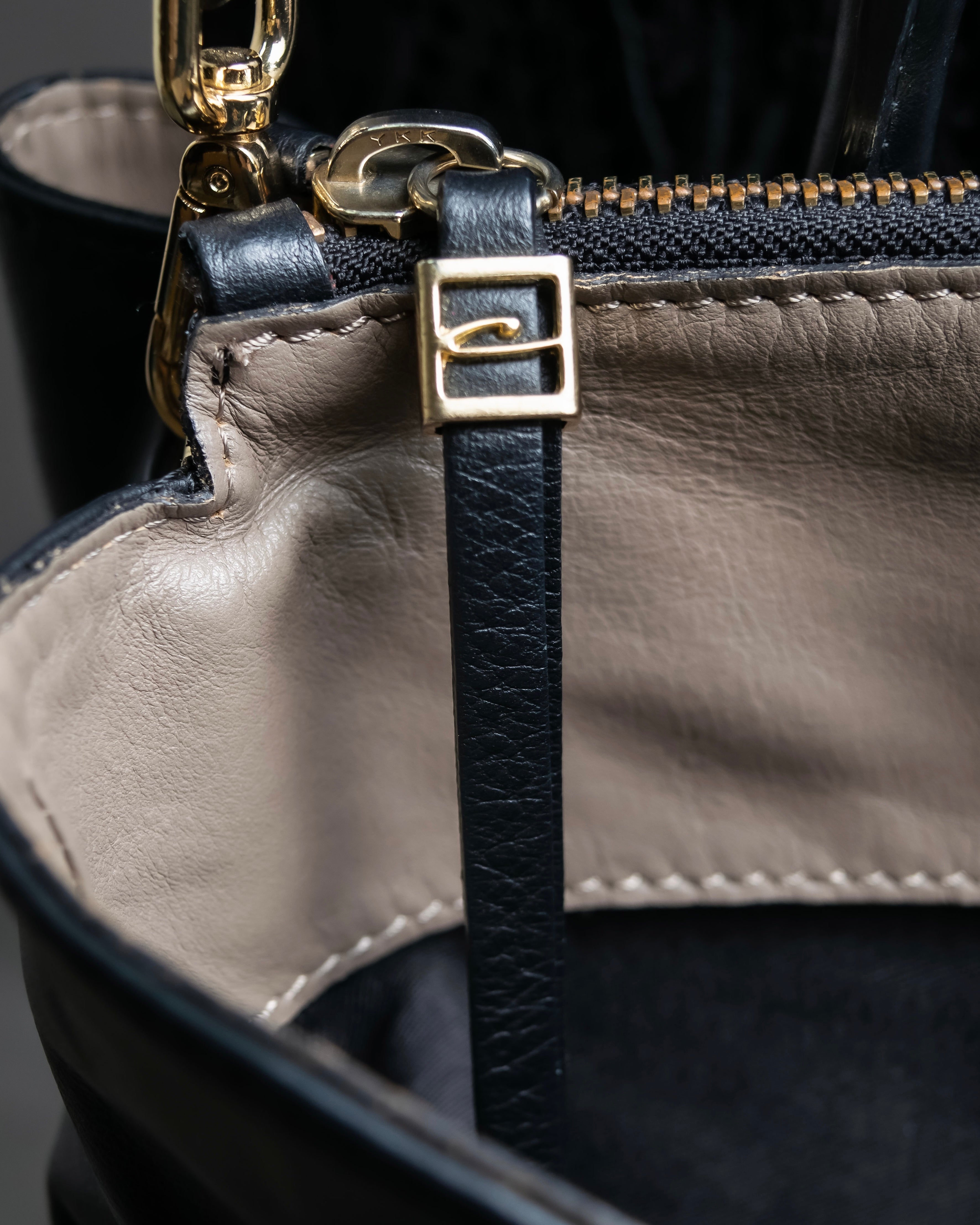 "GIANNI CHIARINI" High quality leather 2way shoulder bag