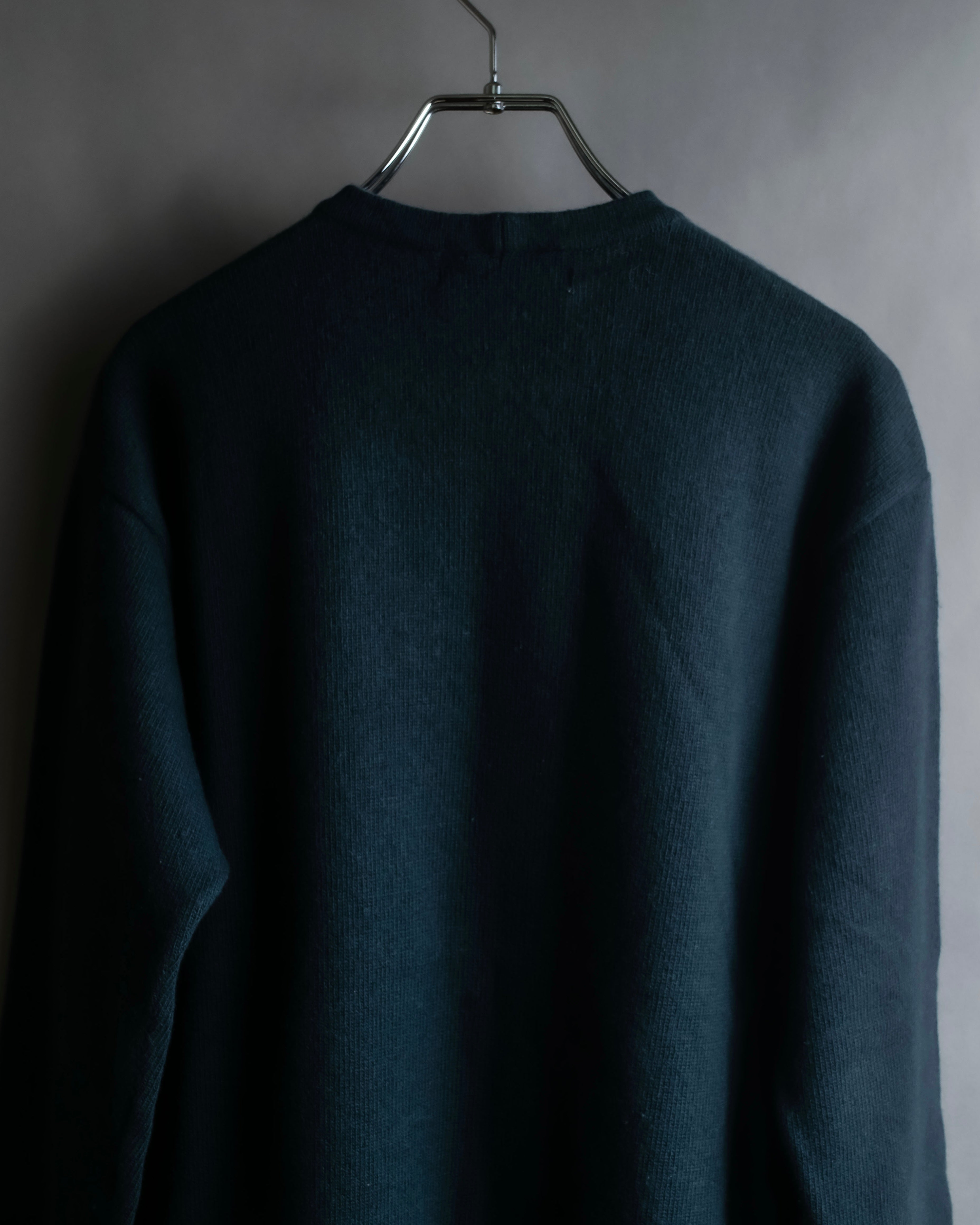 "ICEBERG" Dumbo embroidery design graphic knit pullover