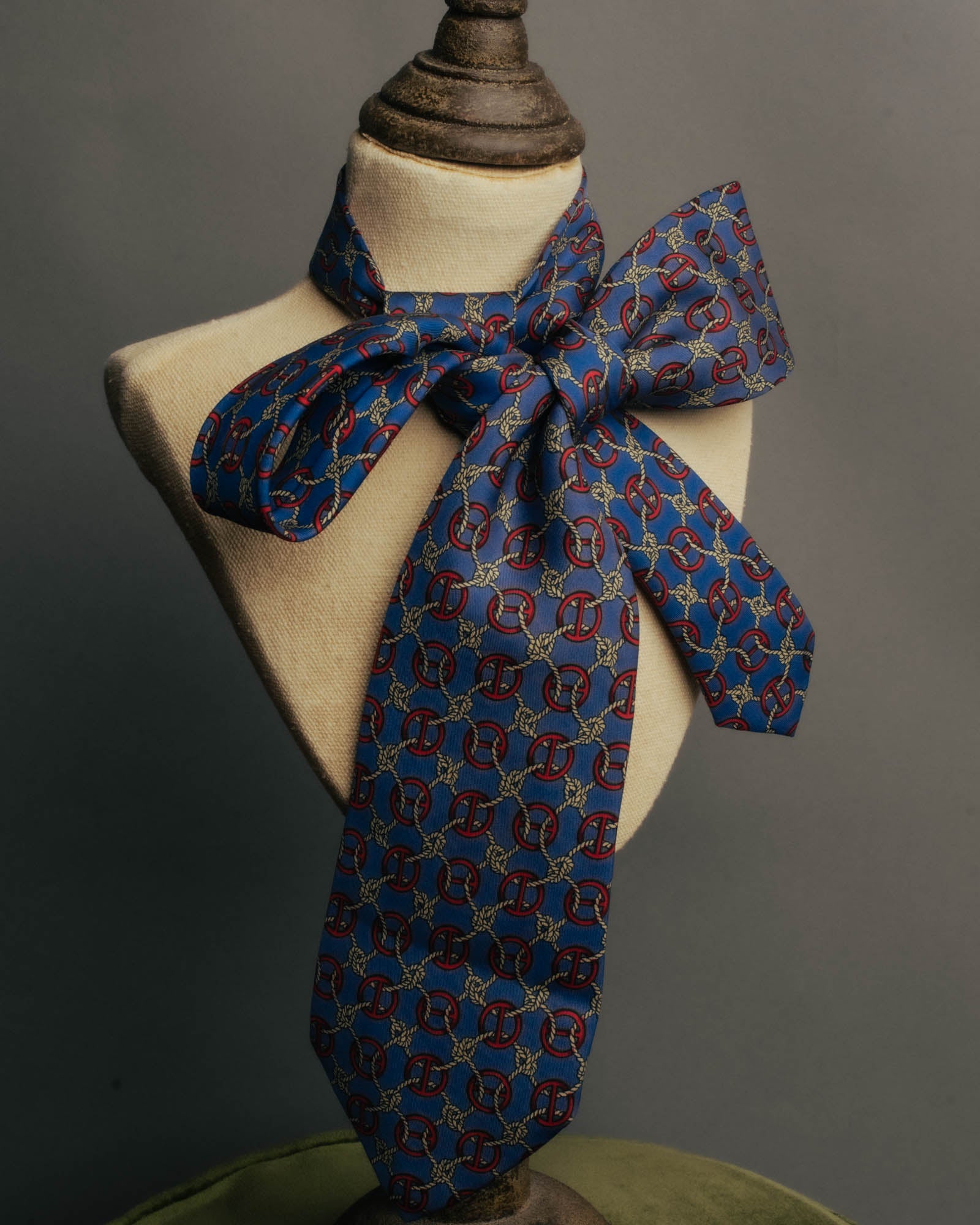 “HERMÈS” 90’s Rope and H motif silk tie