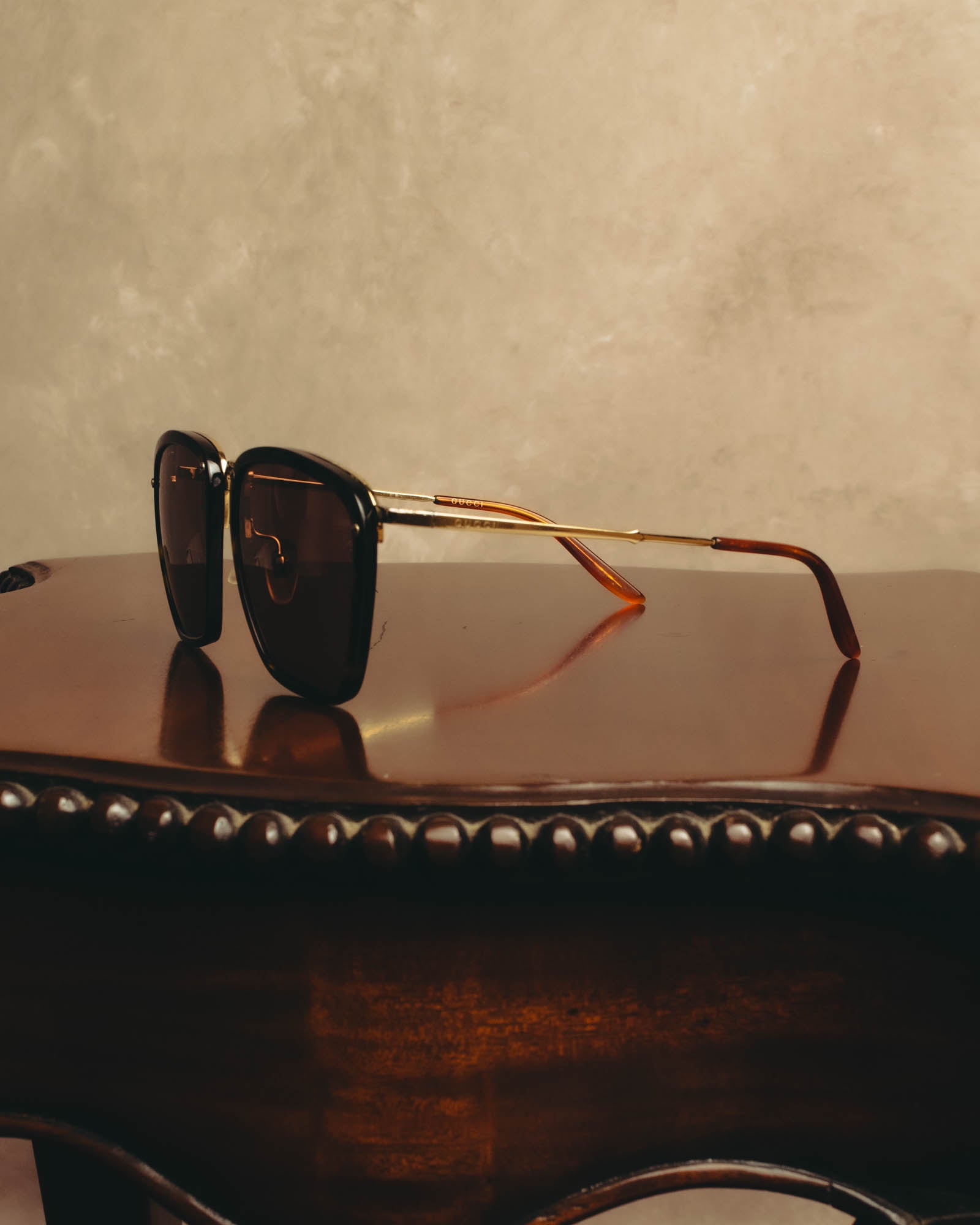 -SPECIAL- “GUCCI” 2010’s Oversized titanium and acetate sunglasses