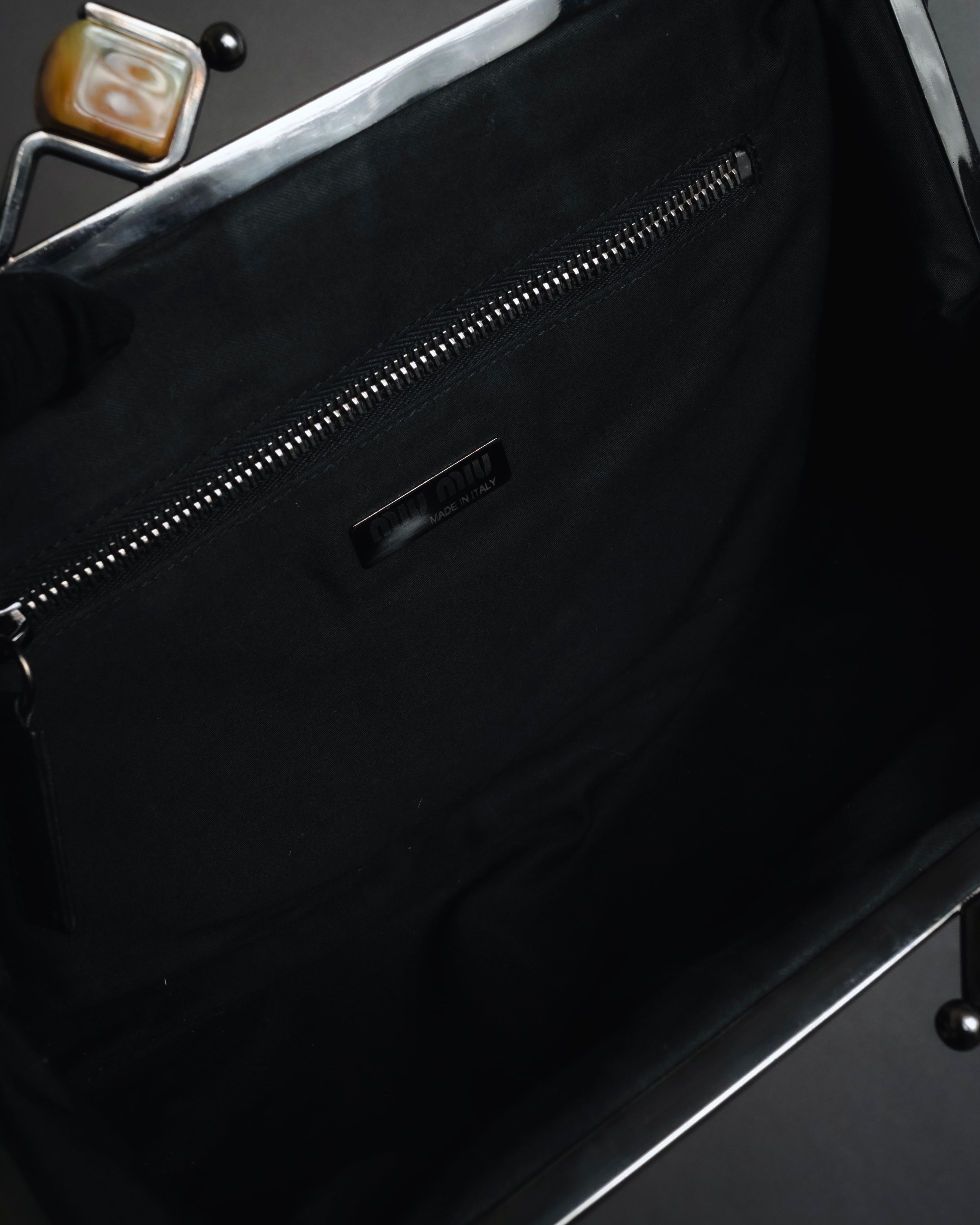 –SPECIAL– "MIU MIU"
Early 2000s bakelite effect chain frame bag