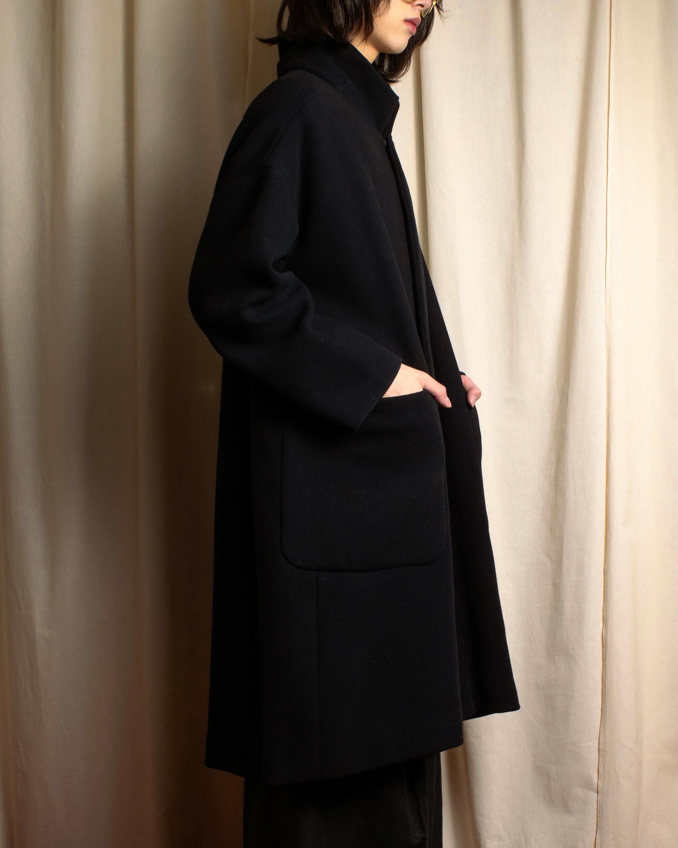 "ISSEY MIYAKE PLANTATION" Minimalist design A-line stand collar coat