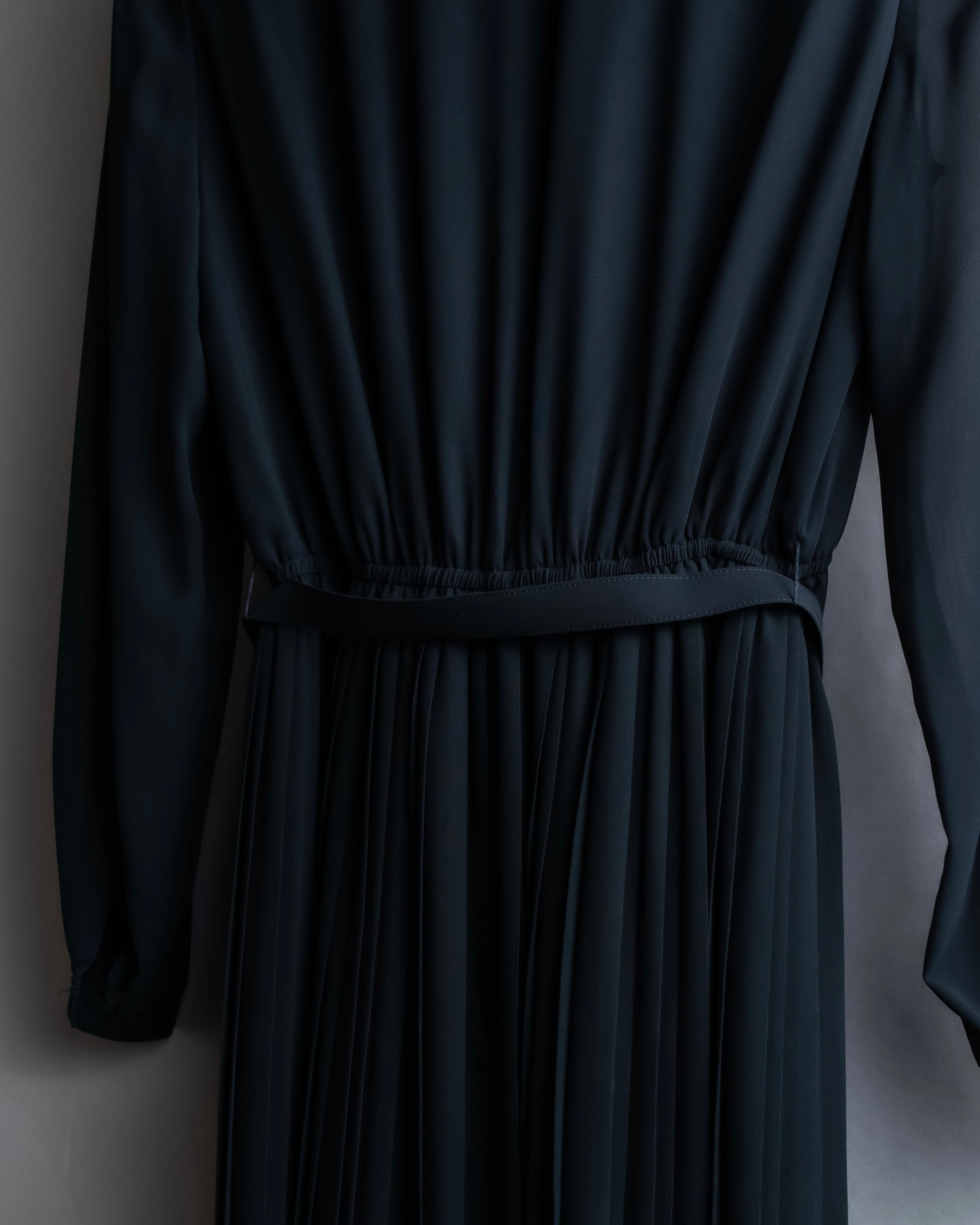"SOANA" Bowtie belted design long black dress