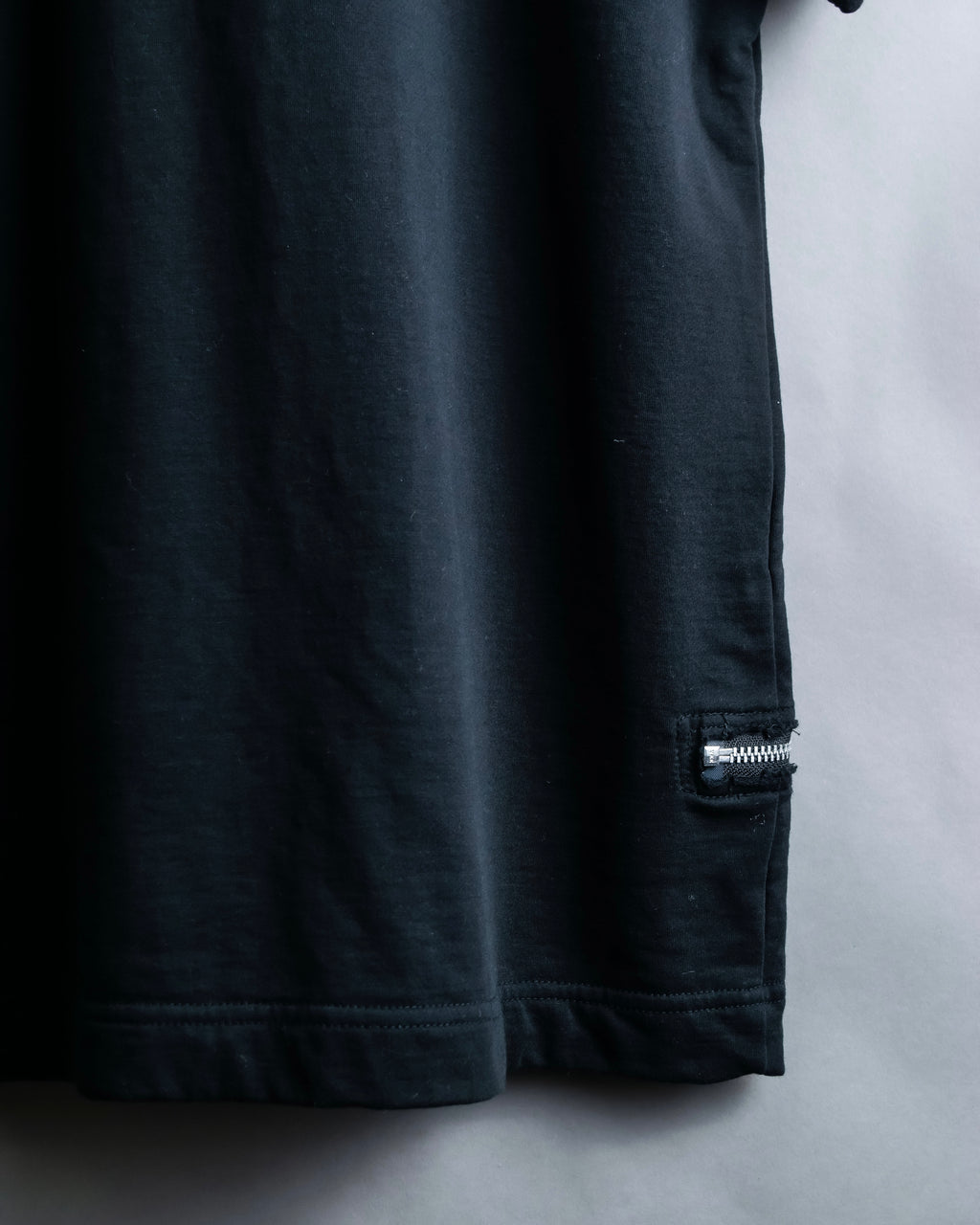 “Comme des Garçons Homme Plus” Zip attached detail T shirt