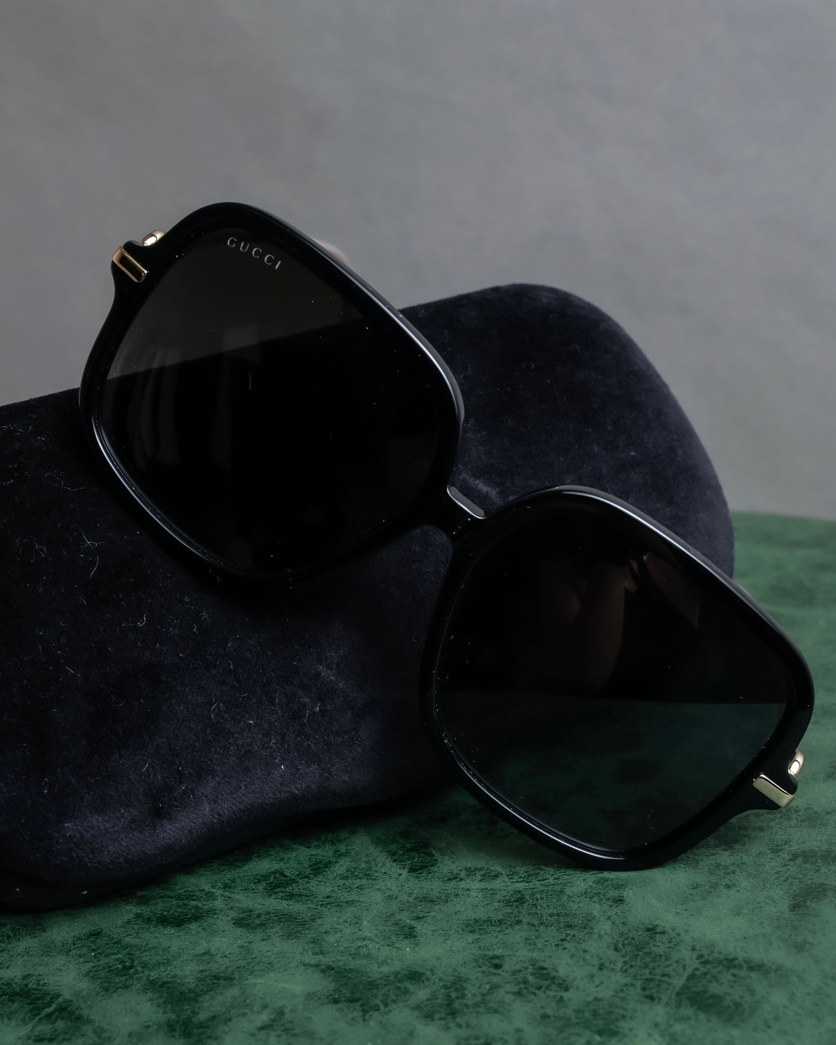 "GUCCI" Horsebit motif temple design big square frame sunglasses