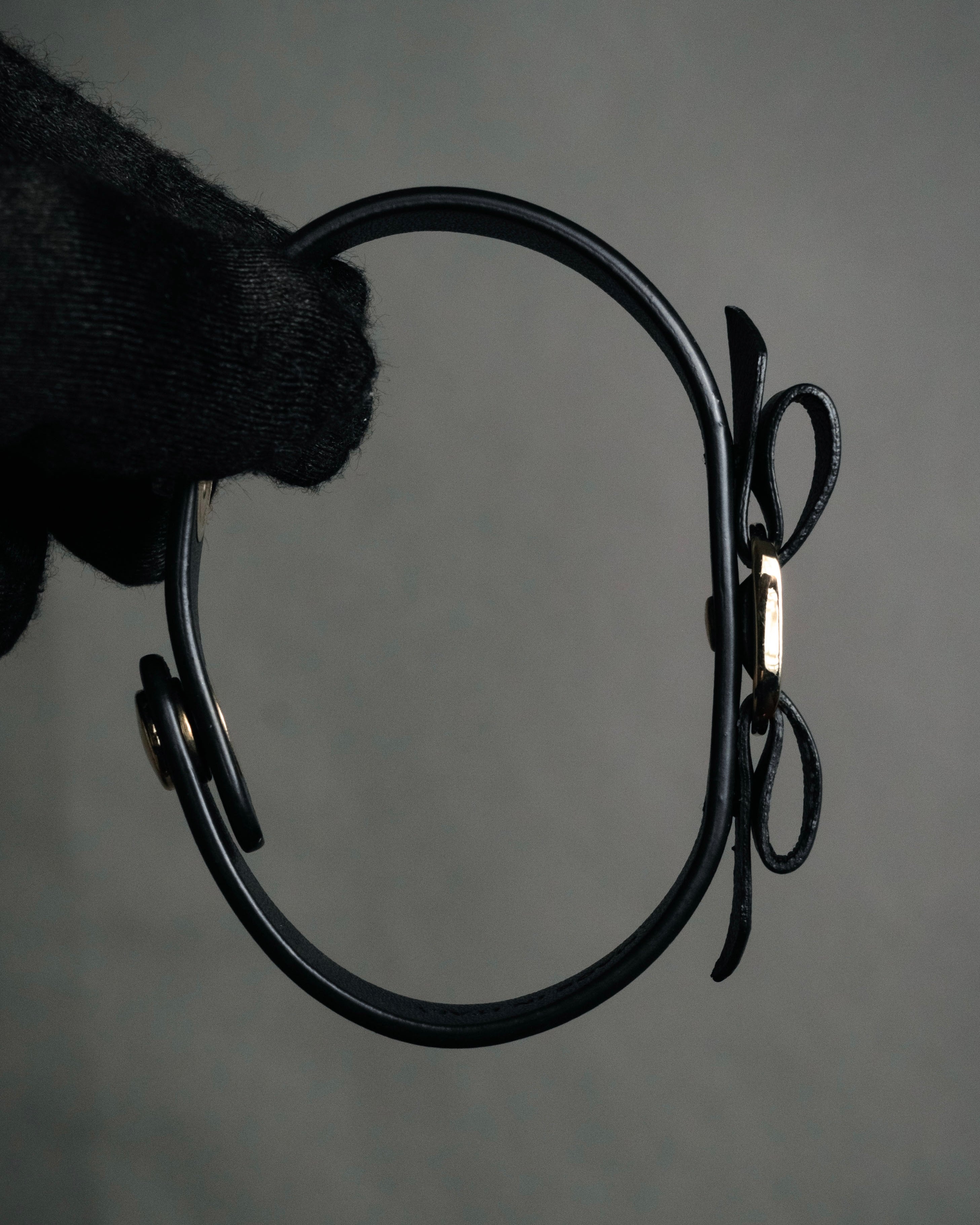 “Salvatore Ferragamo” 2010’s Vara ribbon leather bracelet