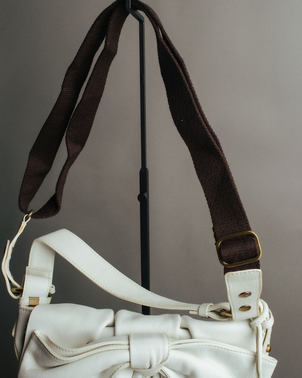 -SPECIAL- “Yves Saint Laurent” 2004-2011 Pilati era bow leather shoulder bag