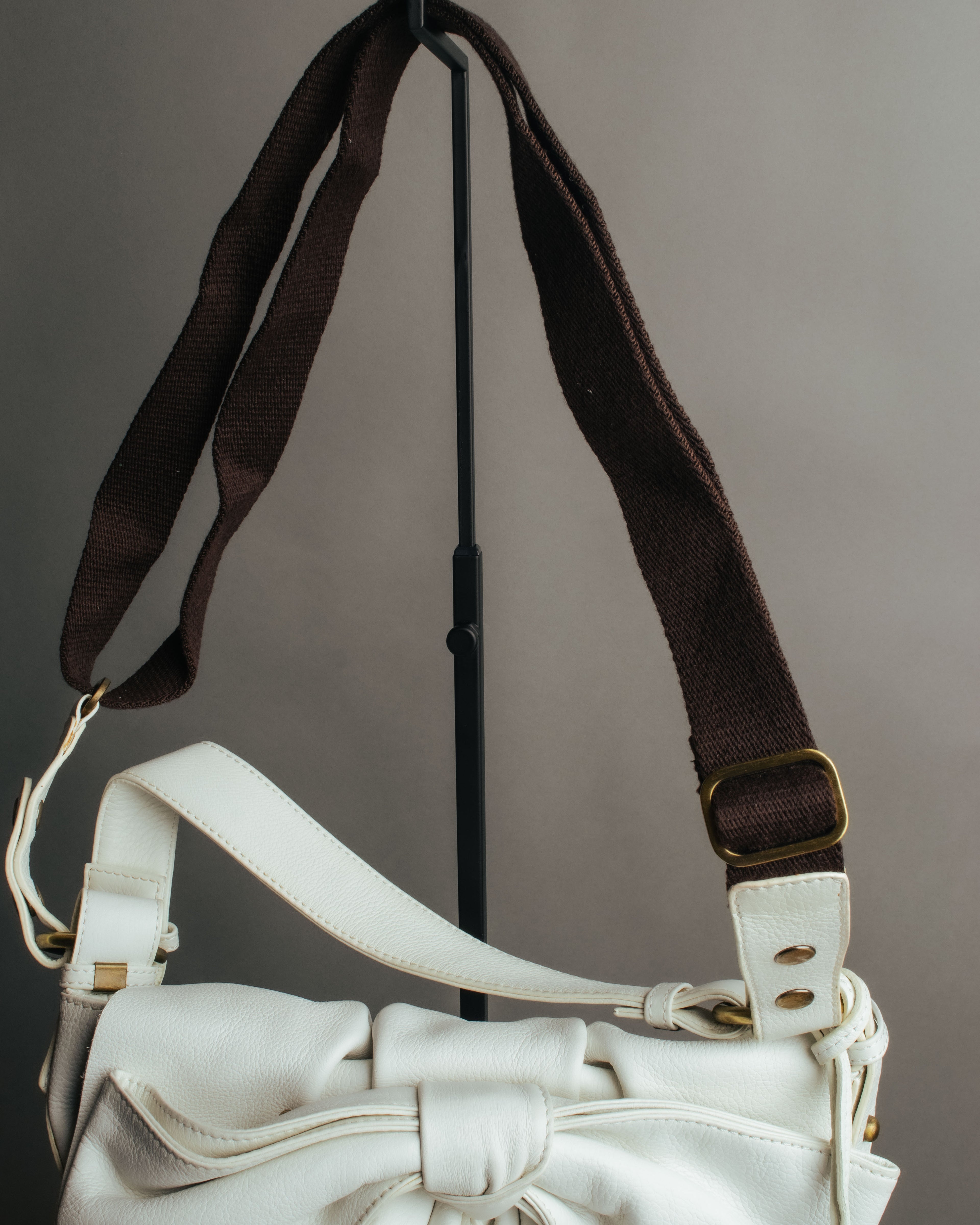 -SPECIAL- “Yves Saint Laurent” 2004-2011 Pilati era bow leather shoulder bag