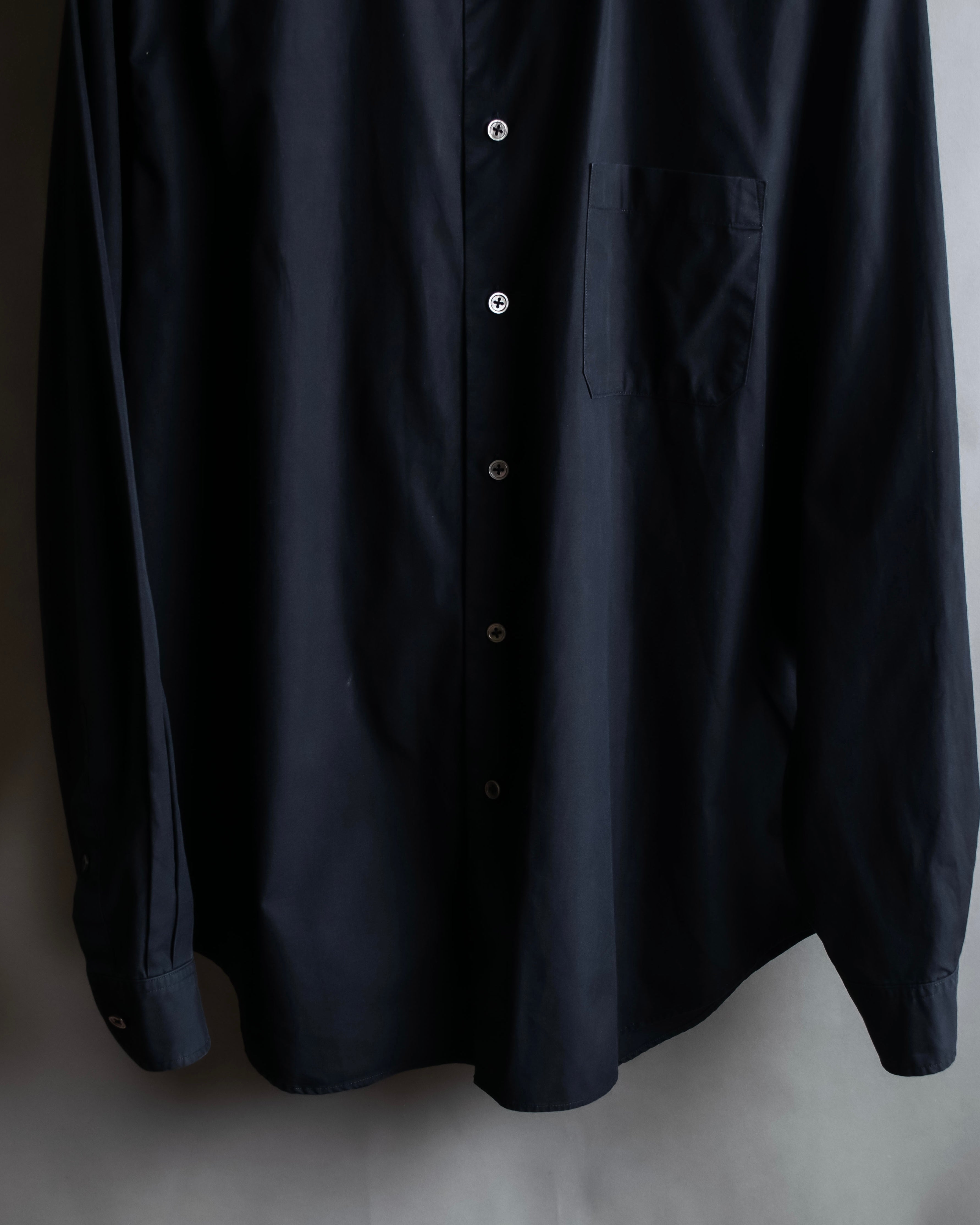 "Yohji Yamamoto COSTUME d’HOMME" Minimal detail cotton poplin black shirt