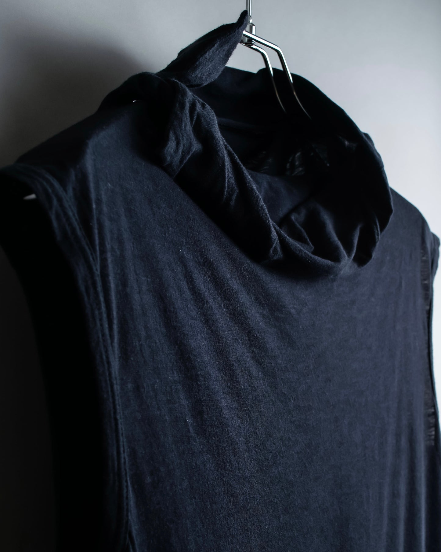 “Y’s 1998SS” Asymmetry designed high neck no sleeve top