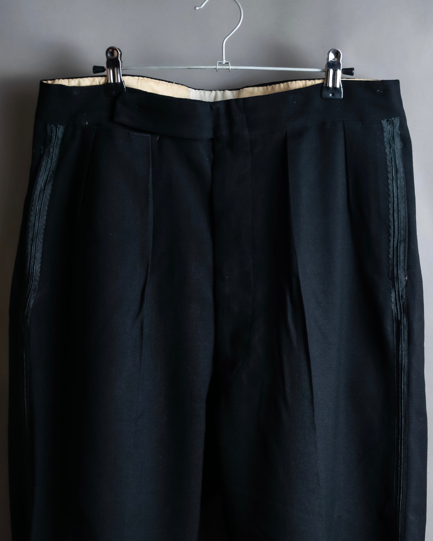 Vintage side line design wide tapered slacks