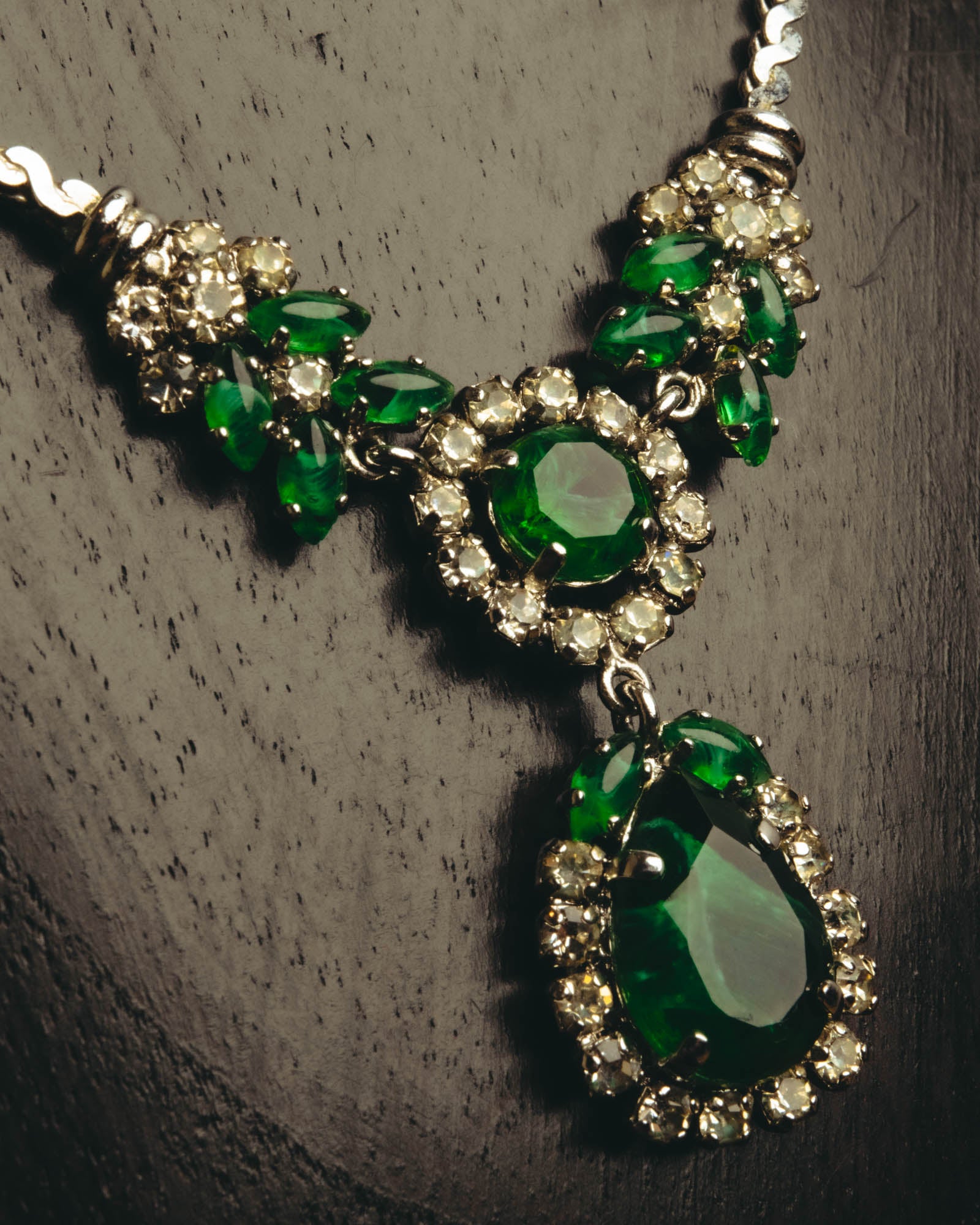"Christian Dior" 80's-90's Emerald green pendant necklace