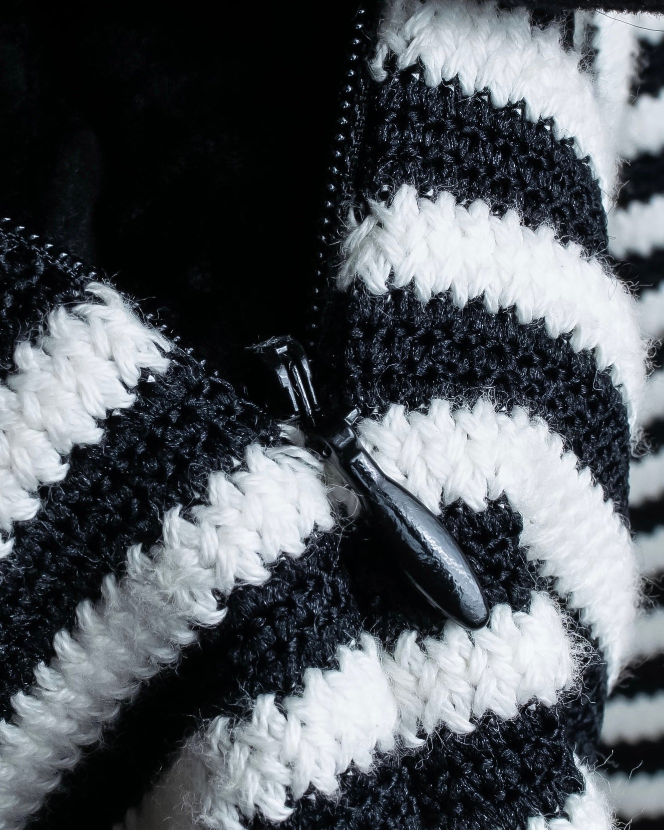 "T by Alexander Wang" Uniform striped ribbed knit pullover