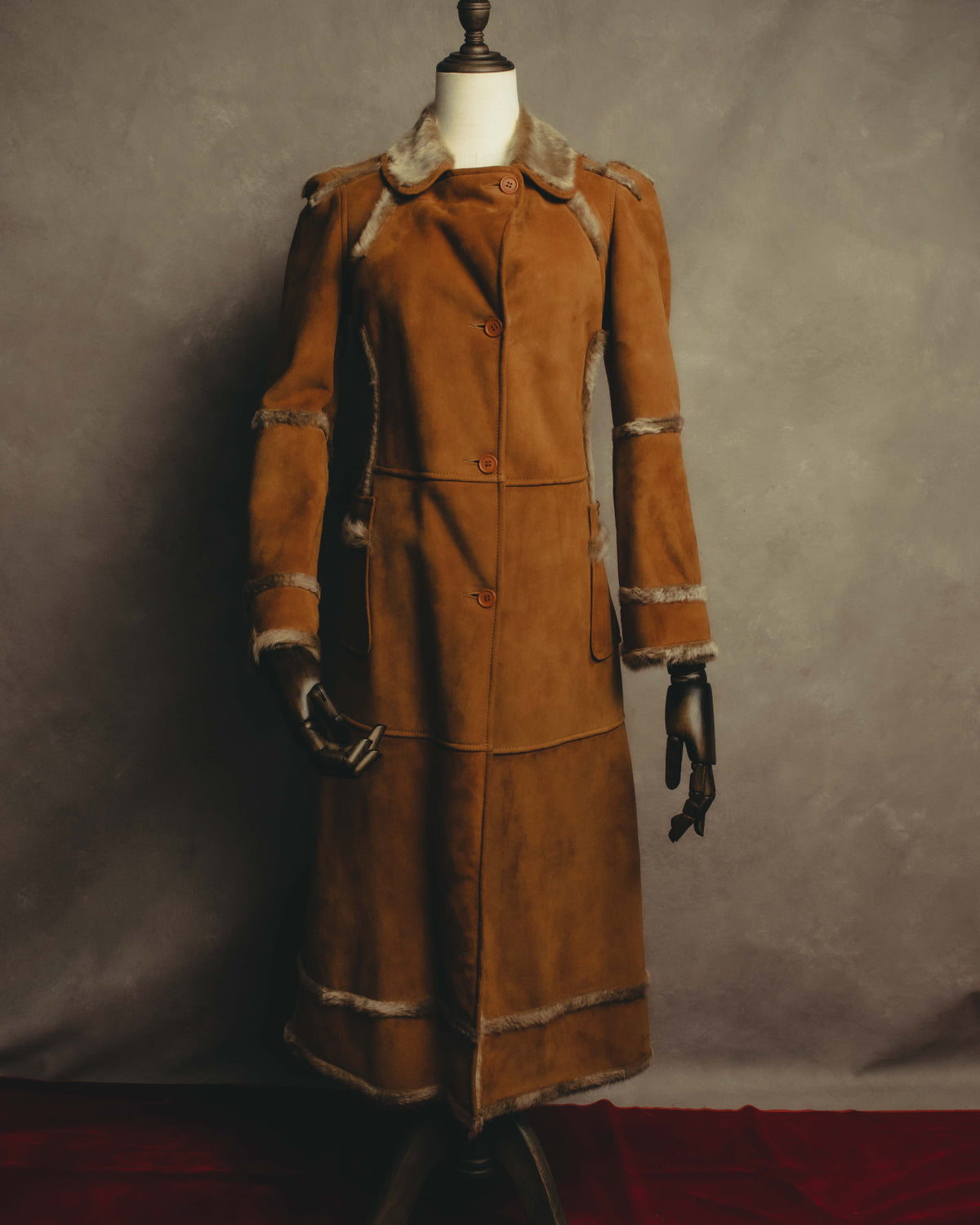 “DKNY” 90’s-00’s Italian shearling paneled long coat