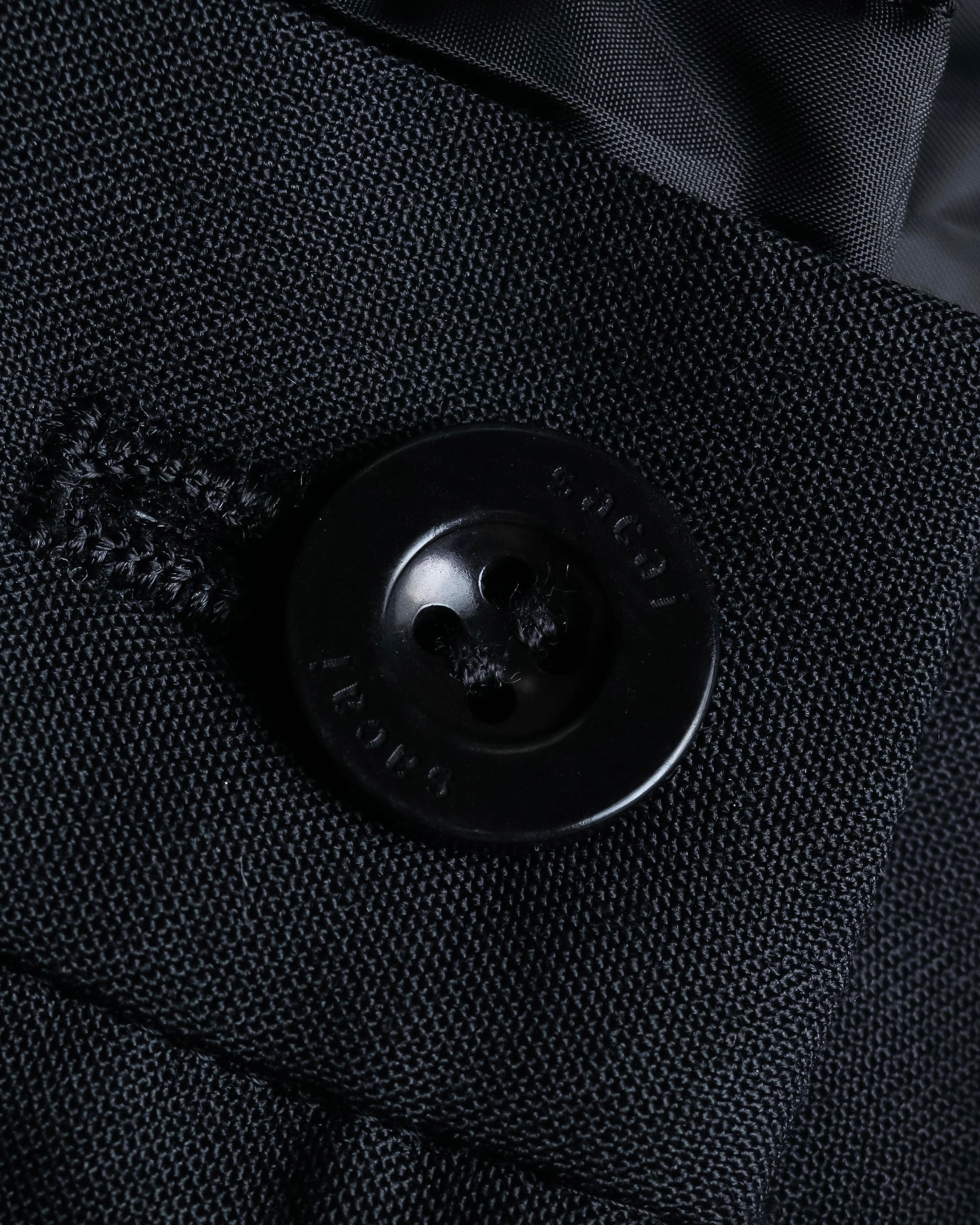 "sacai" Satin line design tapered slacks