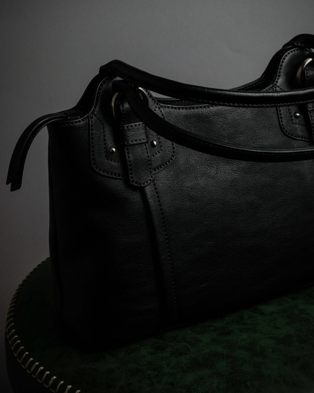 "Mila Schön" Horizontal minimalist metal fittings leather one-handle bag