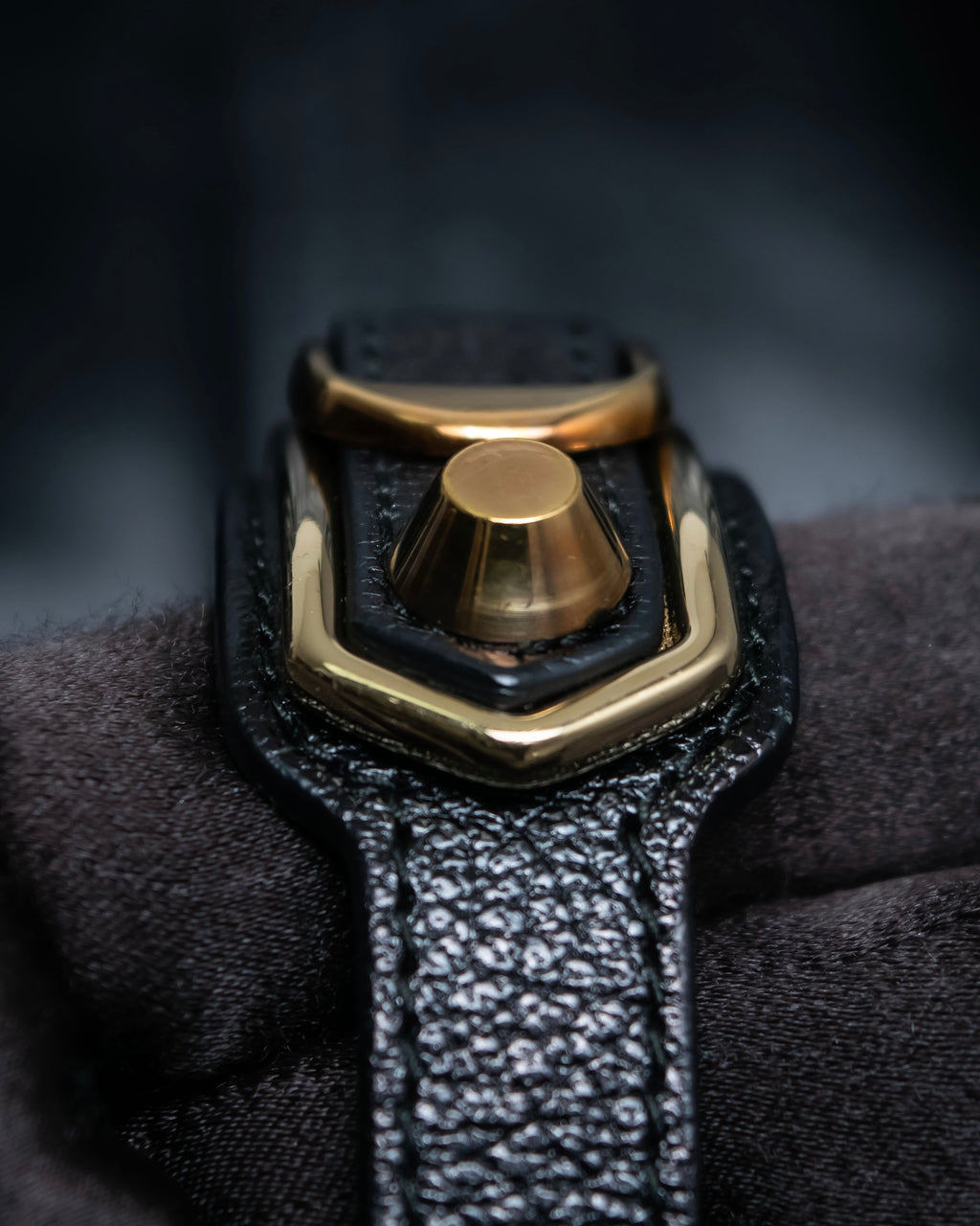 "BALENCIAGA" 3 layer  buckle design leather bracelet