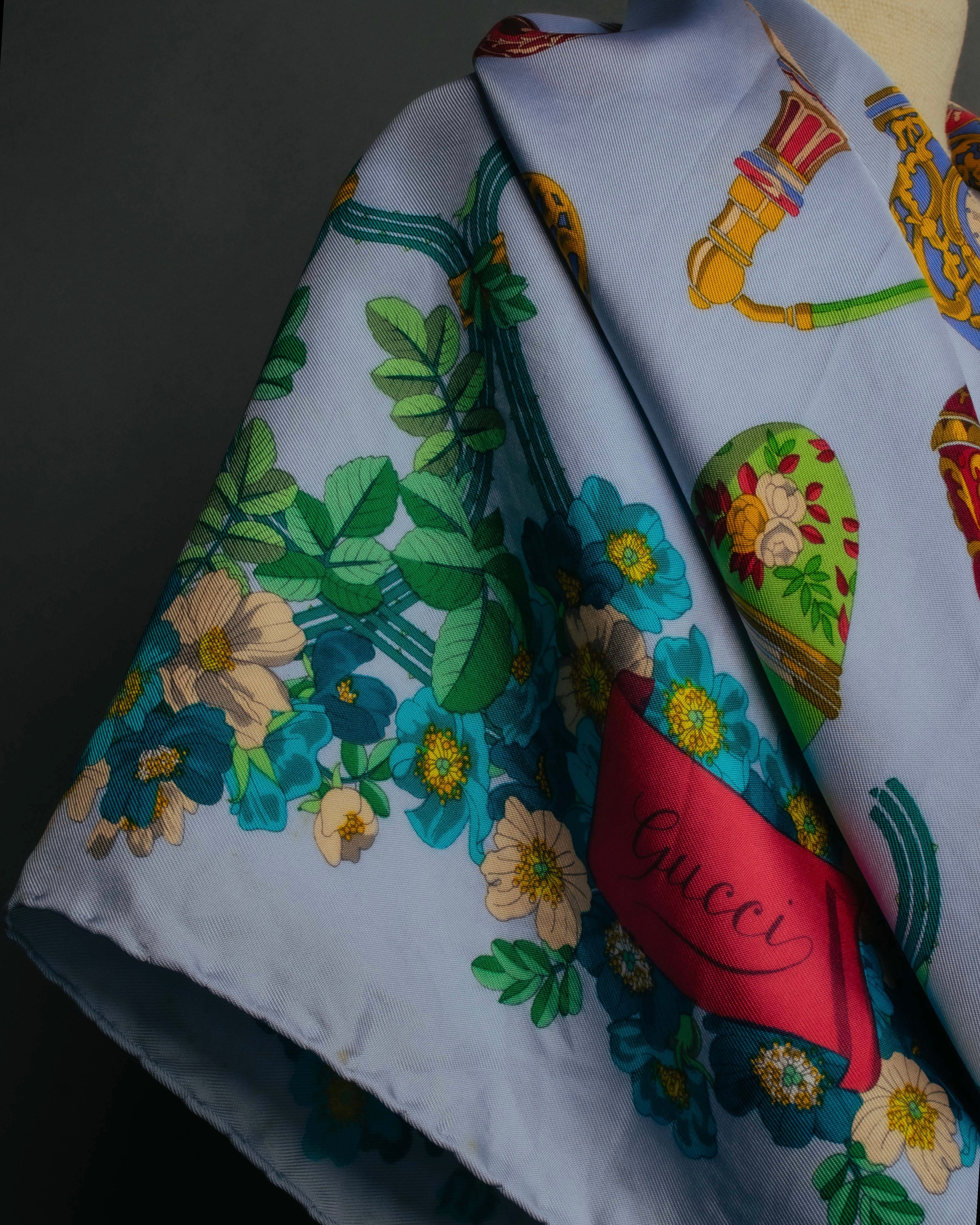 "GUCCI" 90's-00's Vintage botanical and perfume bottle silk scarf