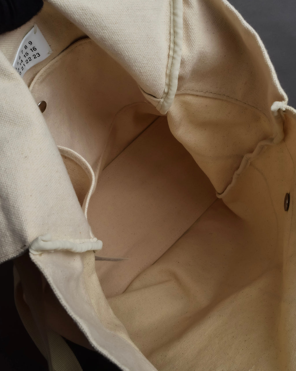 "MAISON MARGIELA" Atelier 75011 design canvas large bag