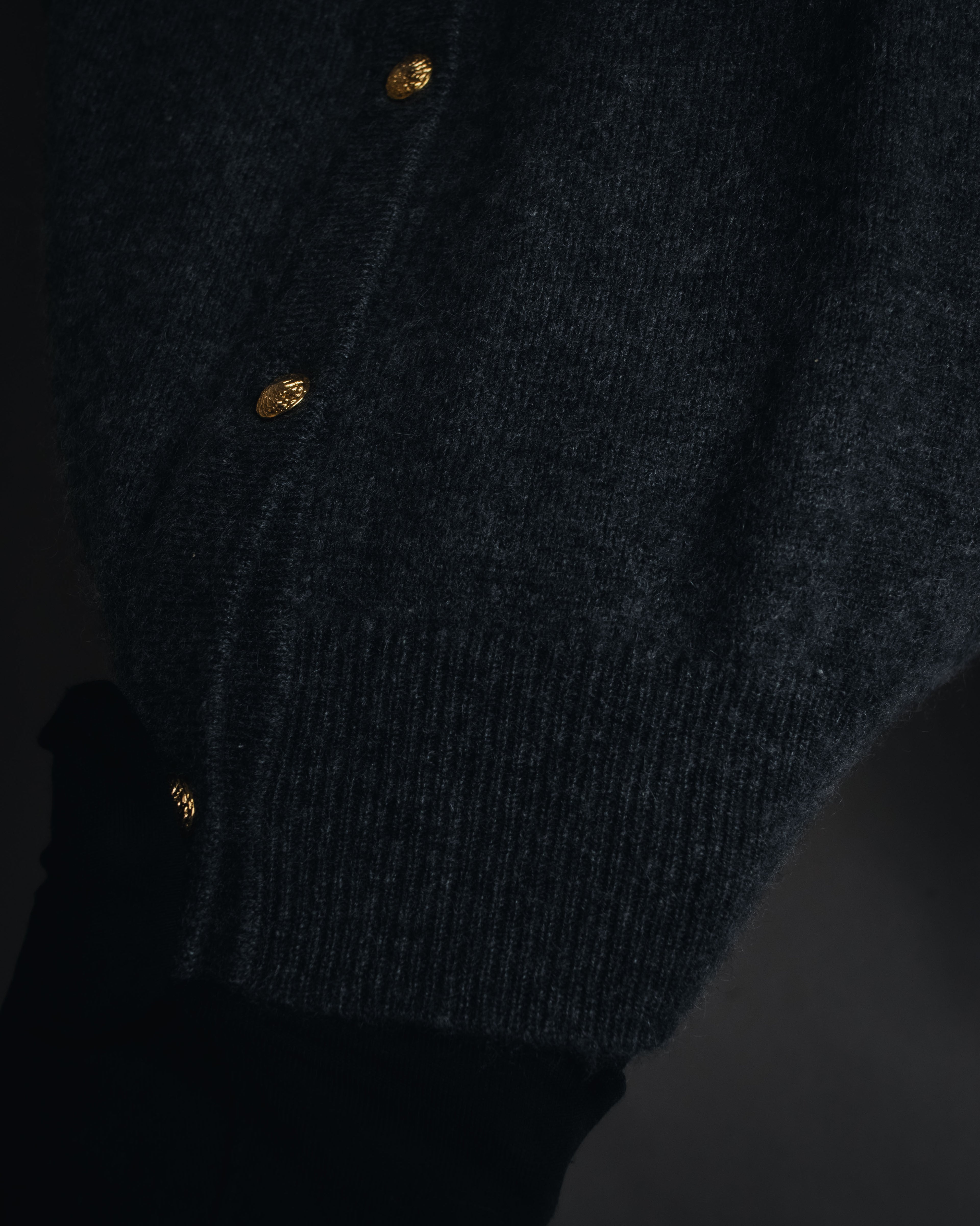 Cardigan de punto con botones de joya de los años 90 de Christian Dior