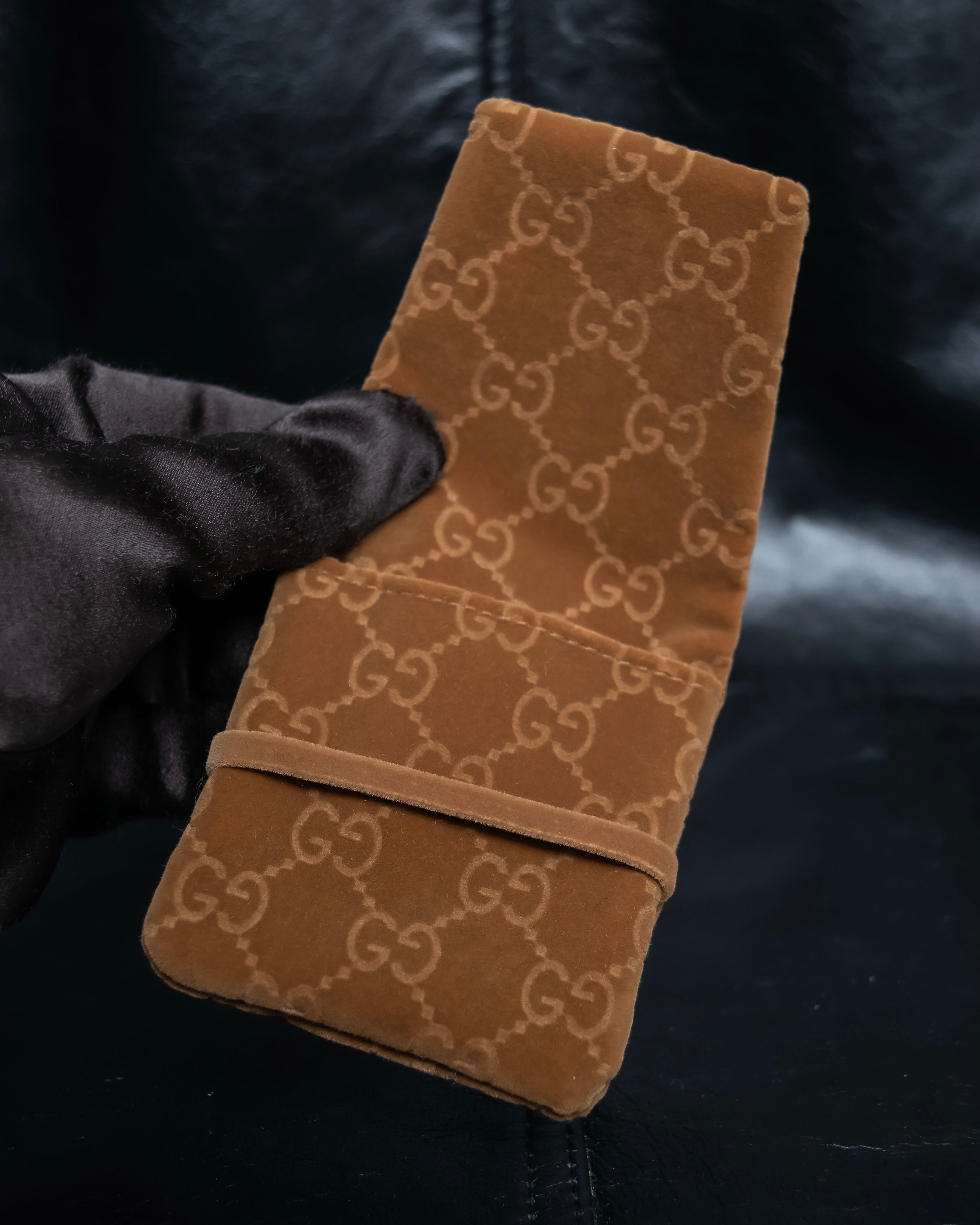 "GUCCI" Ball chain logo engraved plate bracelet