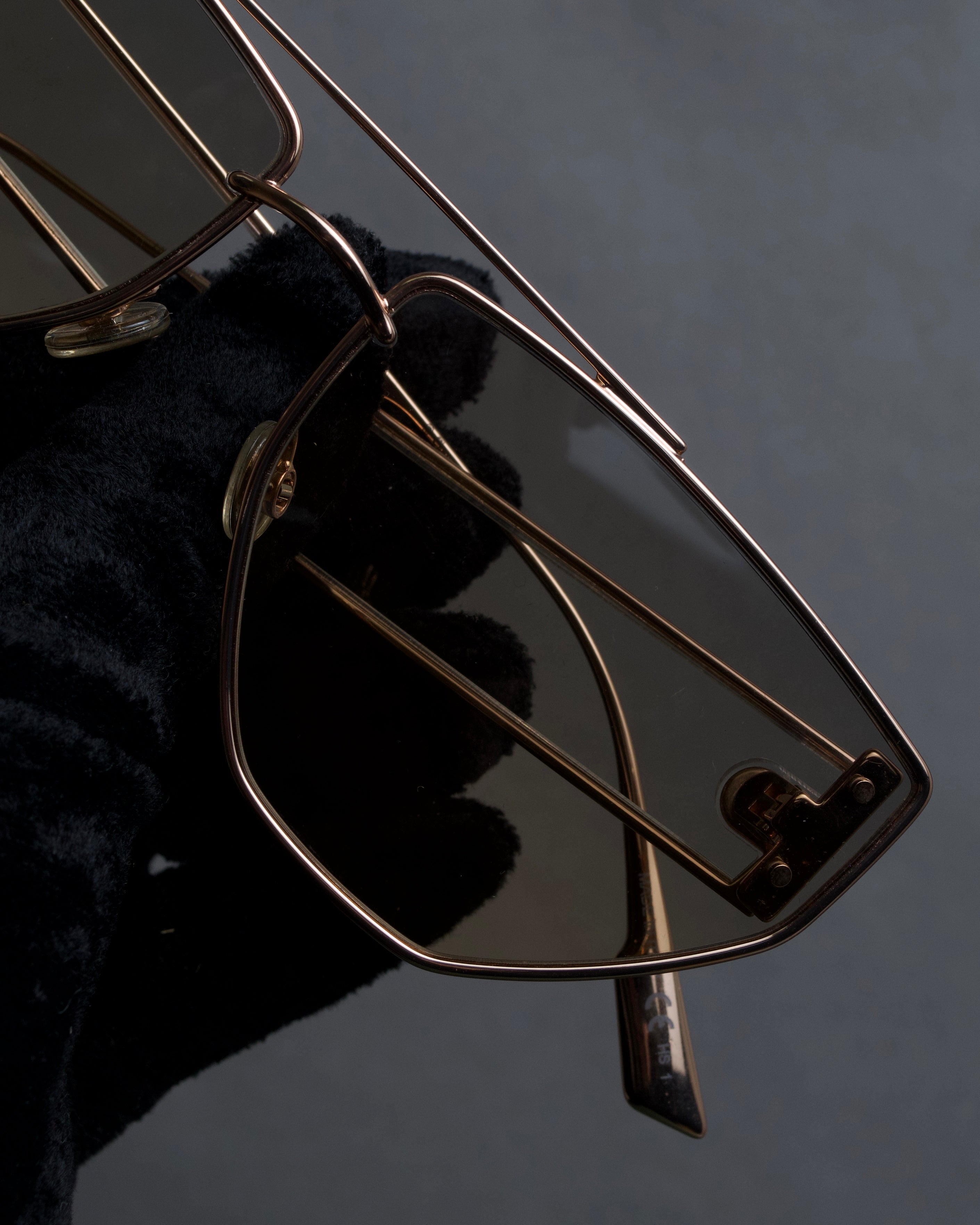 "Christian Dior" Metal acetate combination design sunglasses