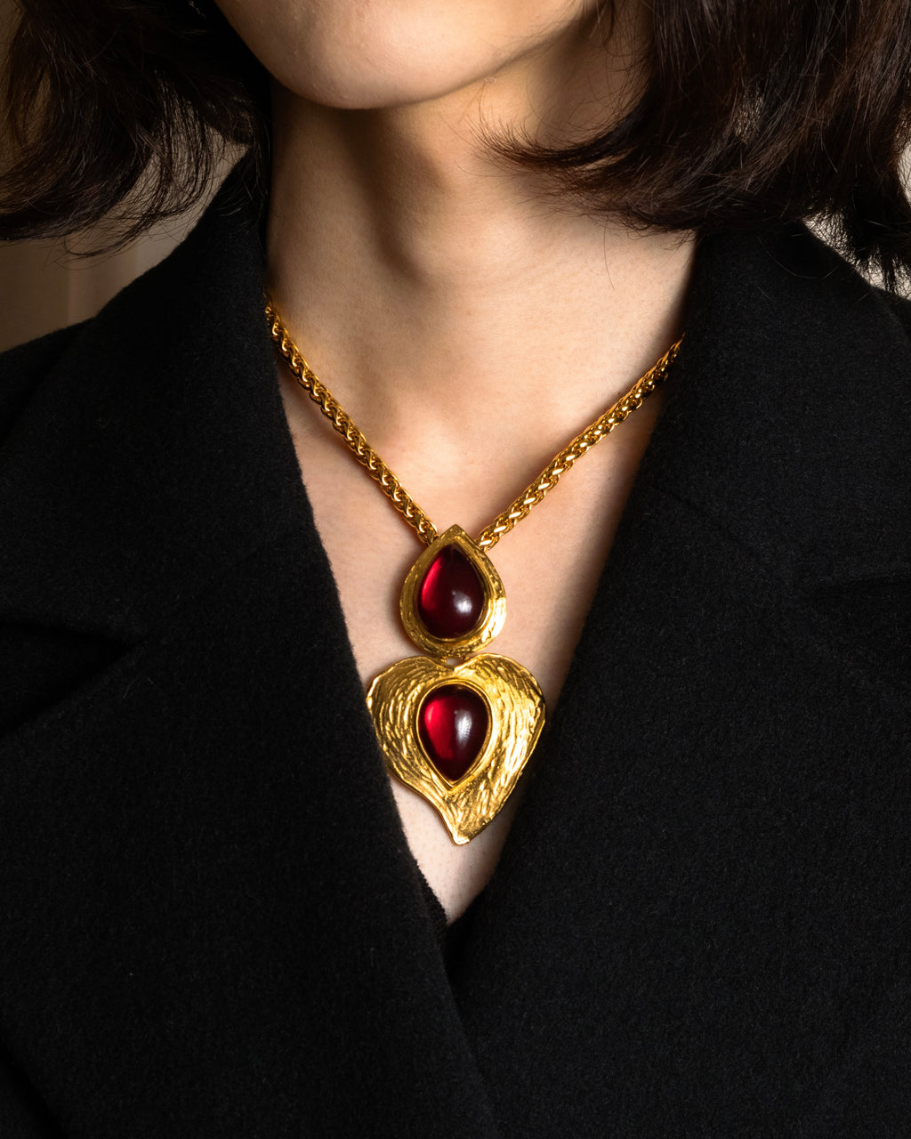 "YVES SAINT LAURENT" Vintage drop motif gold chain necklace