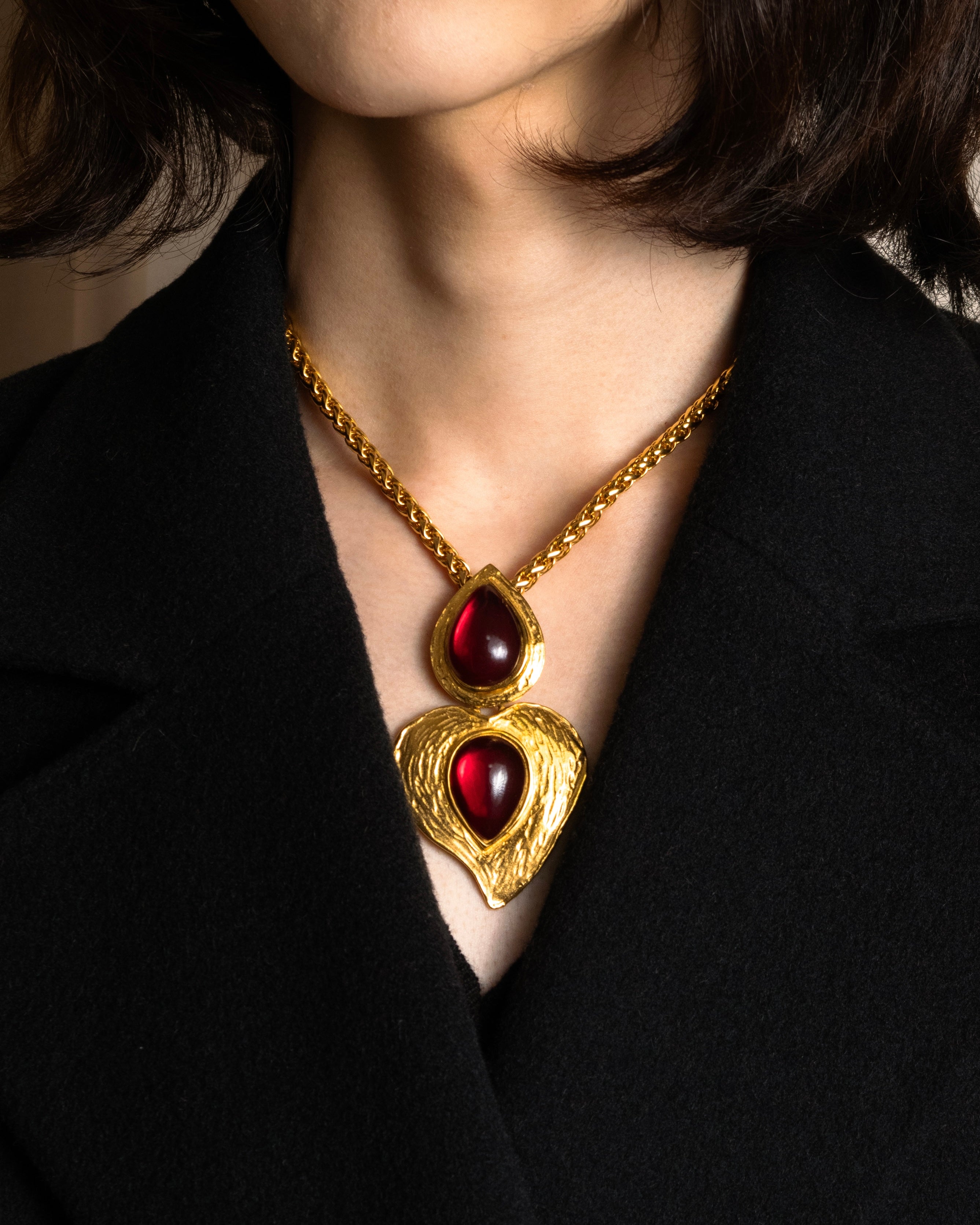 "YVES SAINT LAURENT" Vintage drop motif gold chain necklace