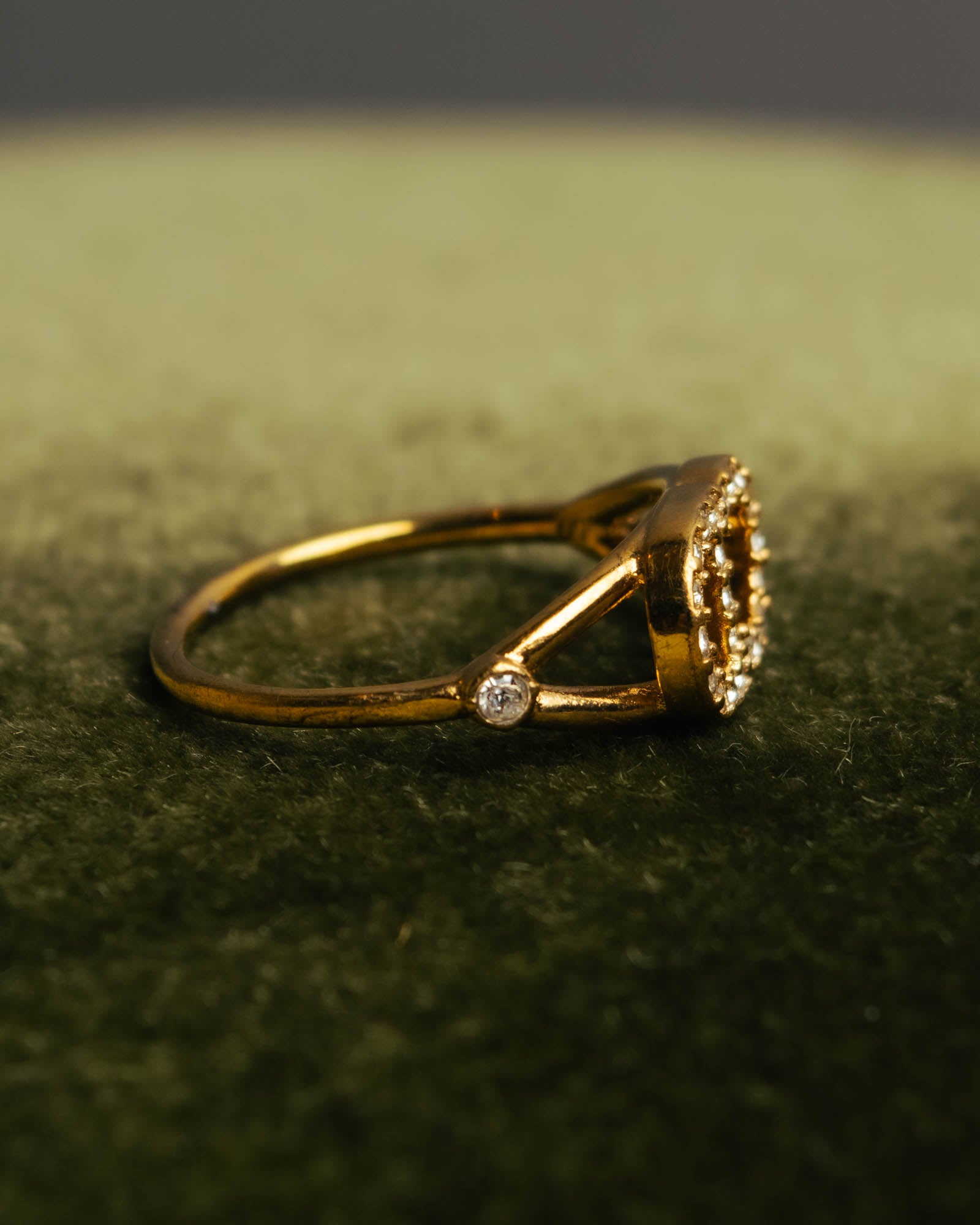 "Christian Dior" 00's-10's Sparkling rhinestone logo ring