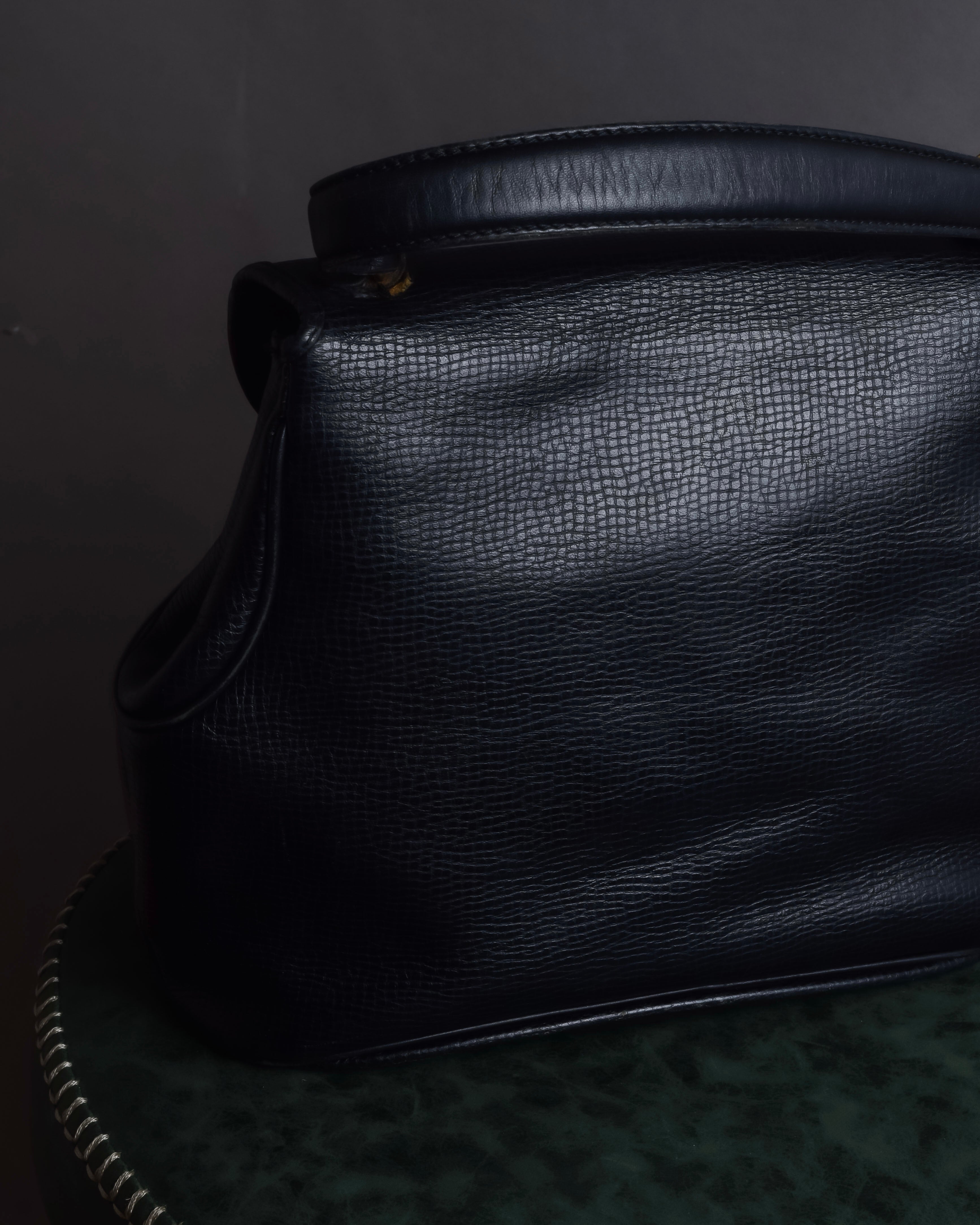 "Christian Dior" Vintage logo design leather hand bag
