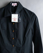 "Vivienne Westwood RED LABEL"
 Front button cutting design shirt